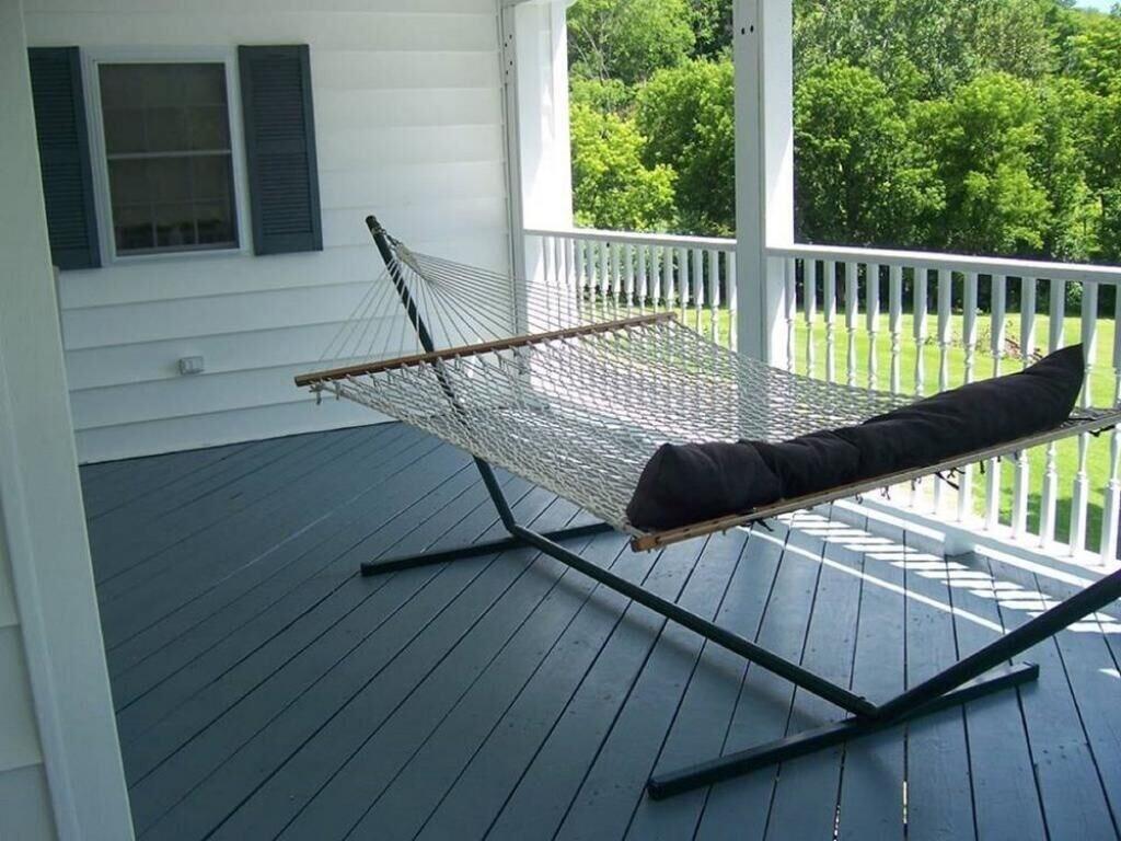 Equipamiento de Habitación Locust Tree Bed and Breakfast LLC