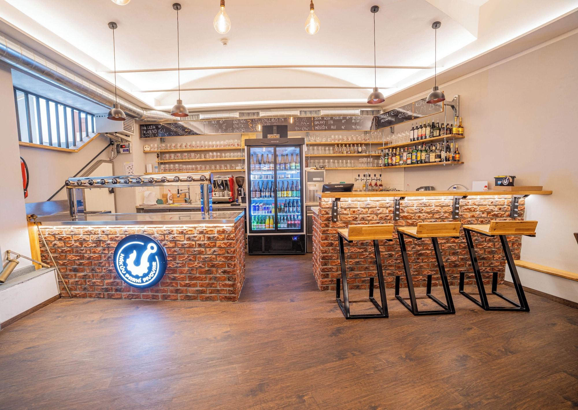 Bar/Salón LUMA TERRA PRAGUE