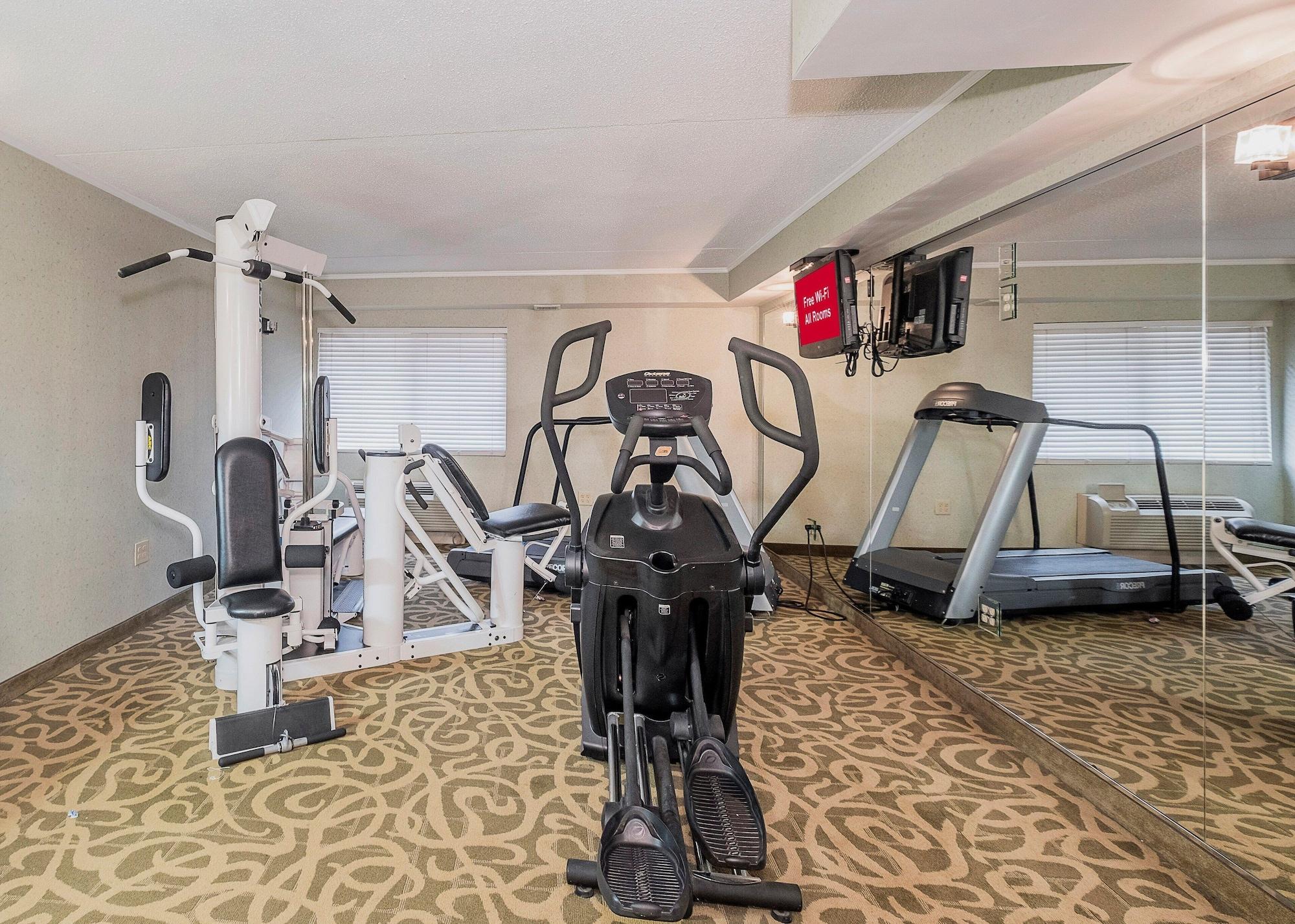 Gimnasio Red Roof Inn & Suites Mt Holly - McGuire AFB