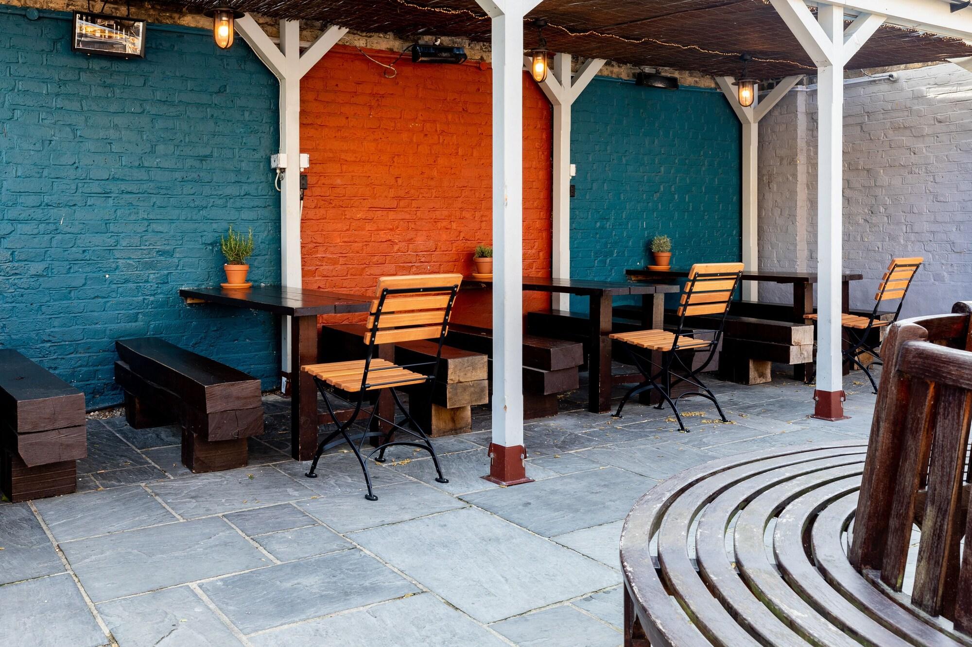 Comodidades del Alojamiento The Station Hotel