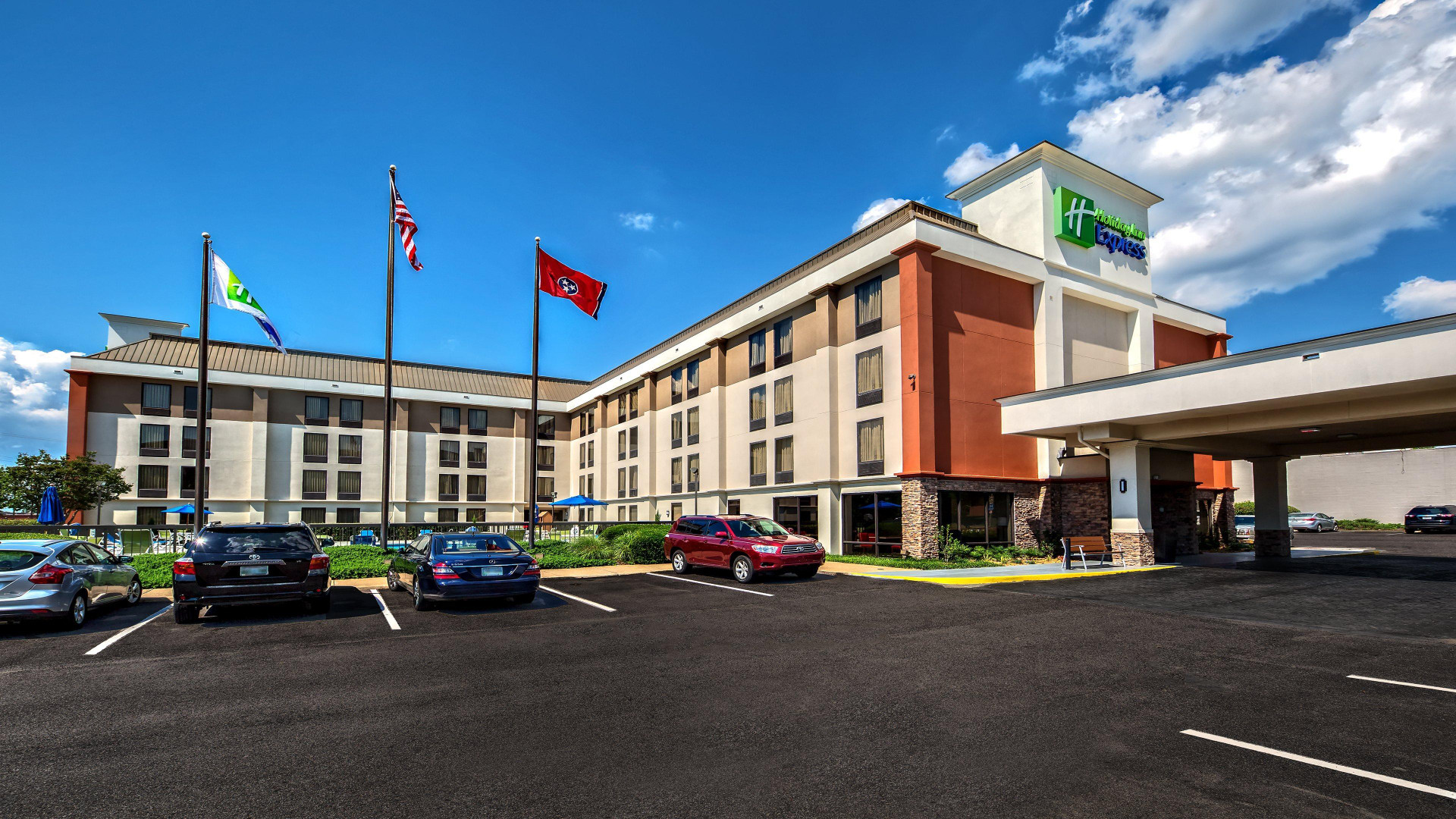 Vista Exterior Holiday Inn Express Memphis Medical Center Midtown by IHG