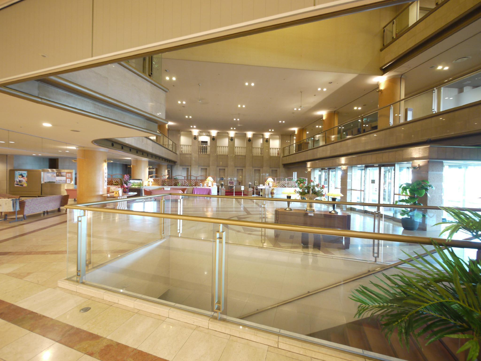 Vista Lobby Route Inn Grantia Komaki