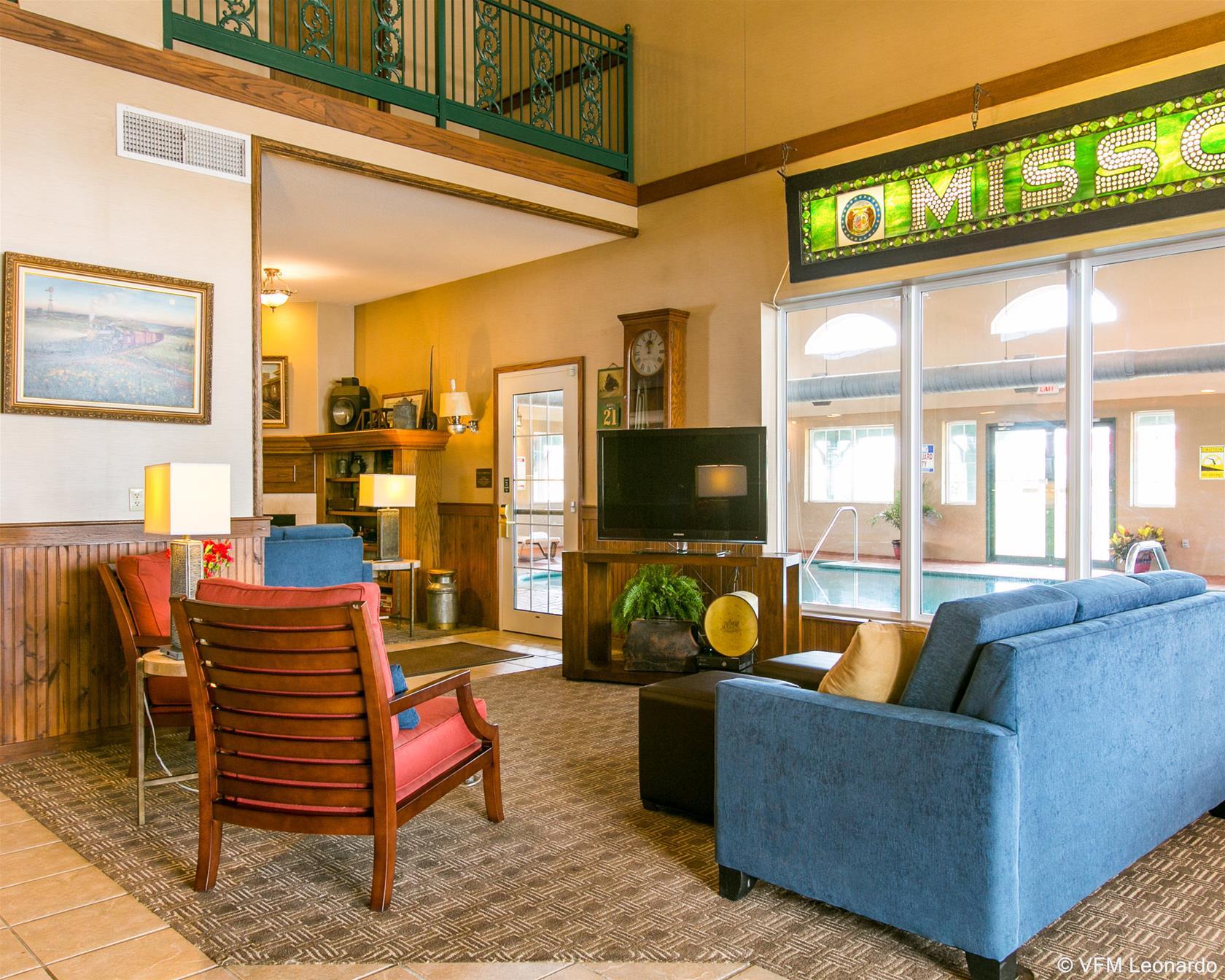 Vista Exterior Comfort Inn Sedalia Station