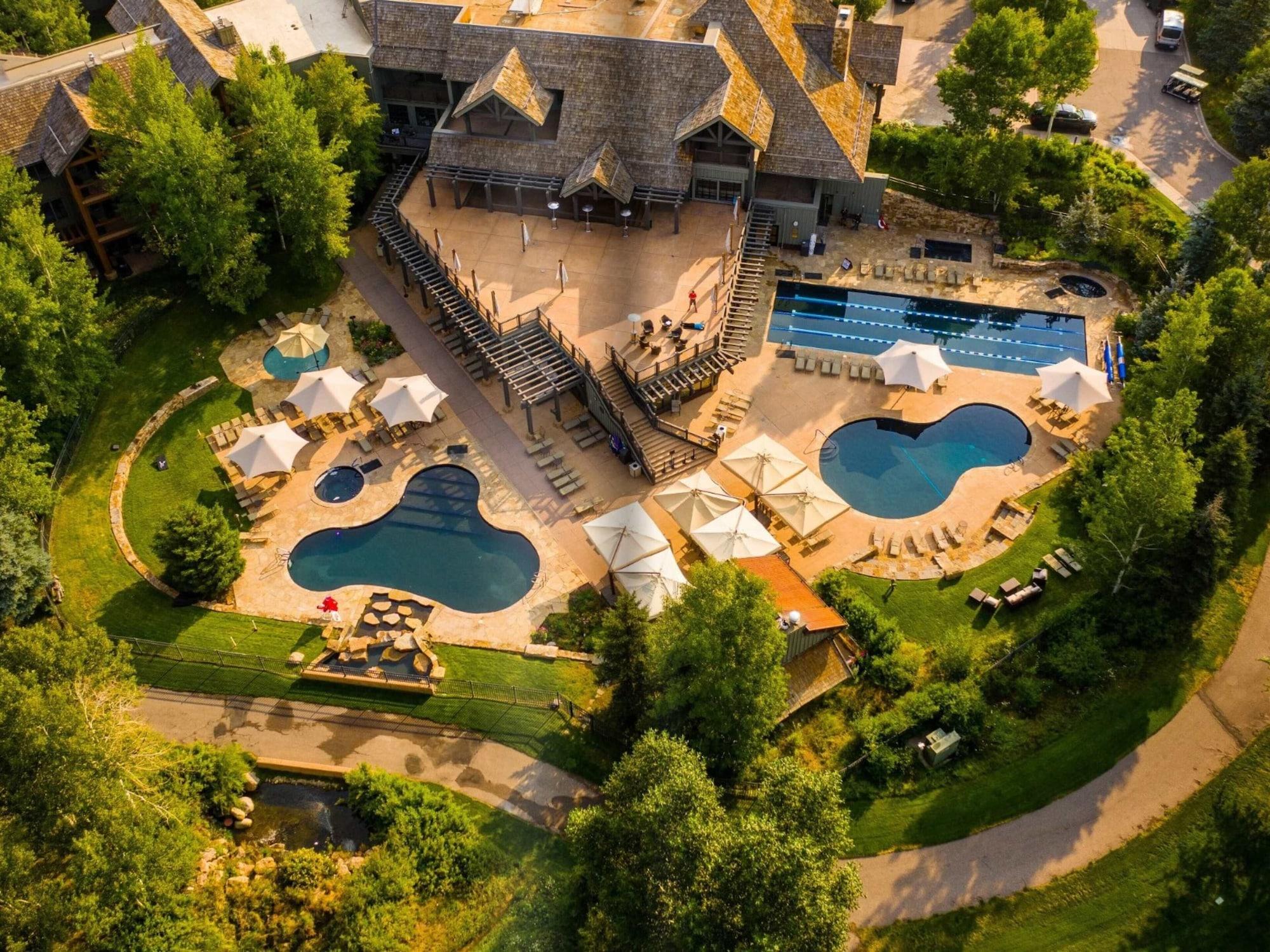 Varios Villas at Snowmass Club