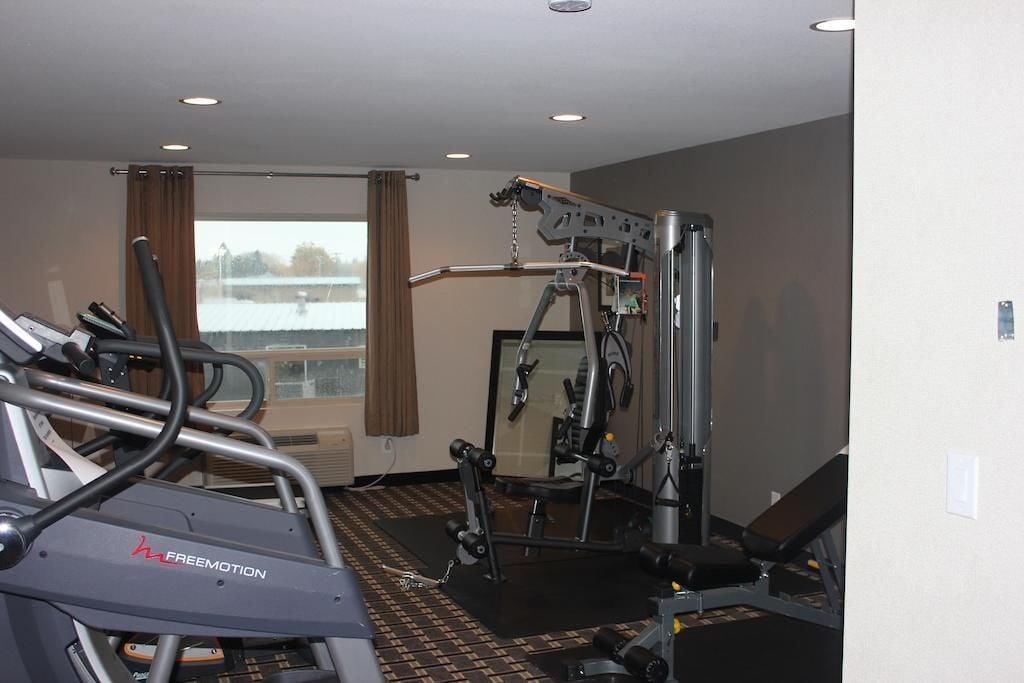 Gimnasio Western Star Inn & Suites Esterhazy