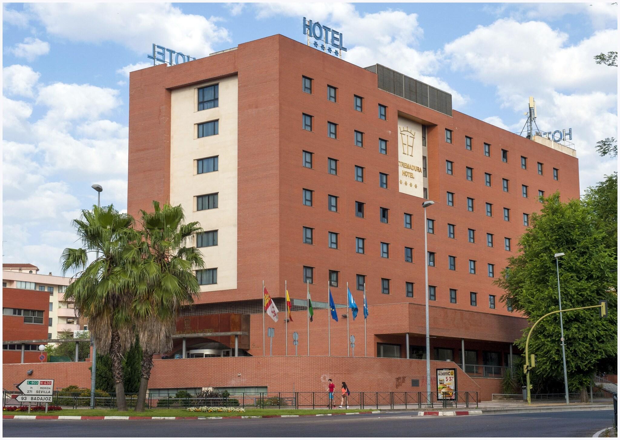 Vista Exterior Extremadura Hotel