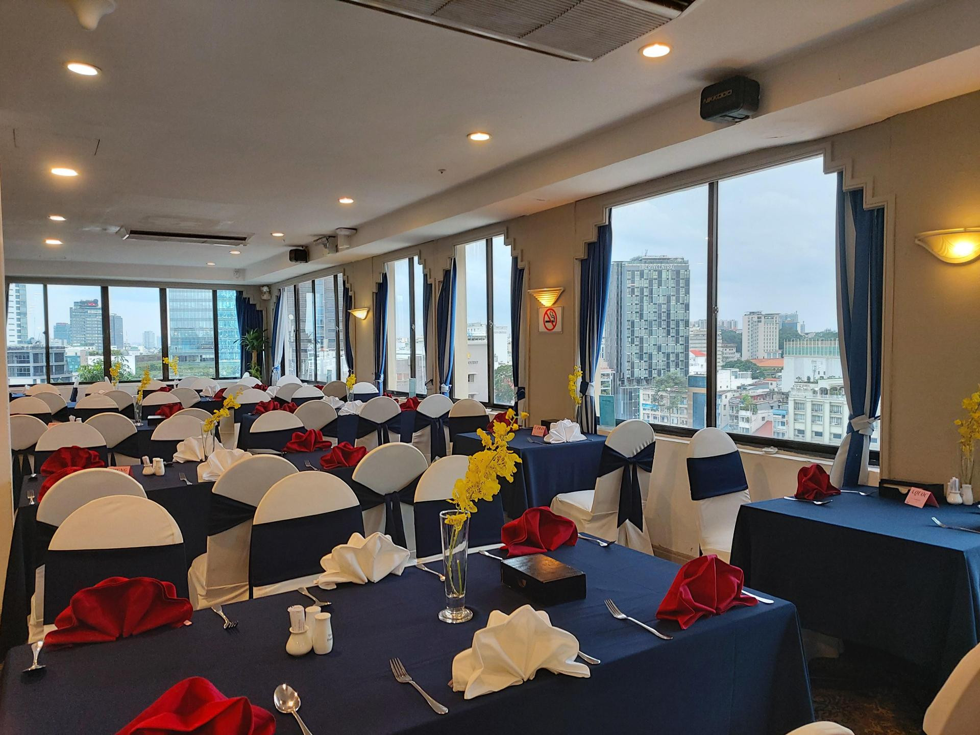 Restaurant Oscar Saigon Hotel