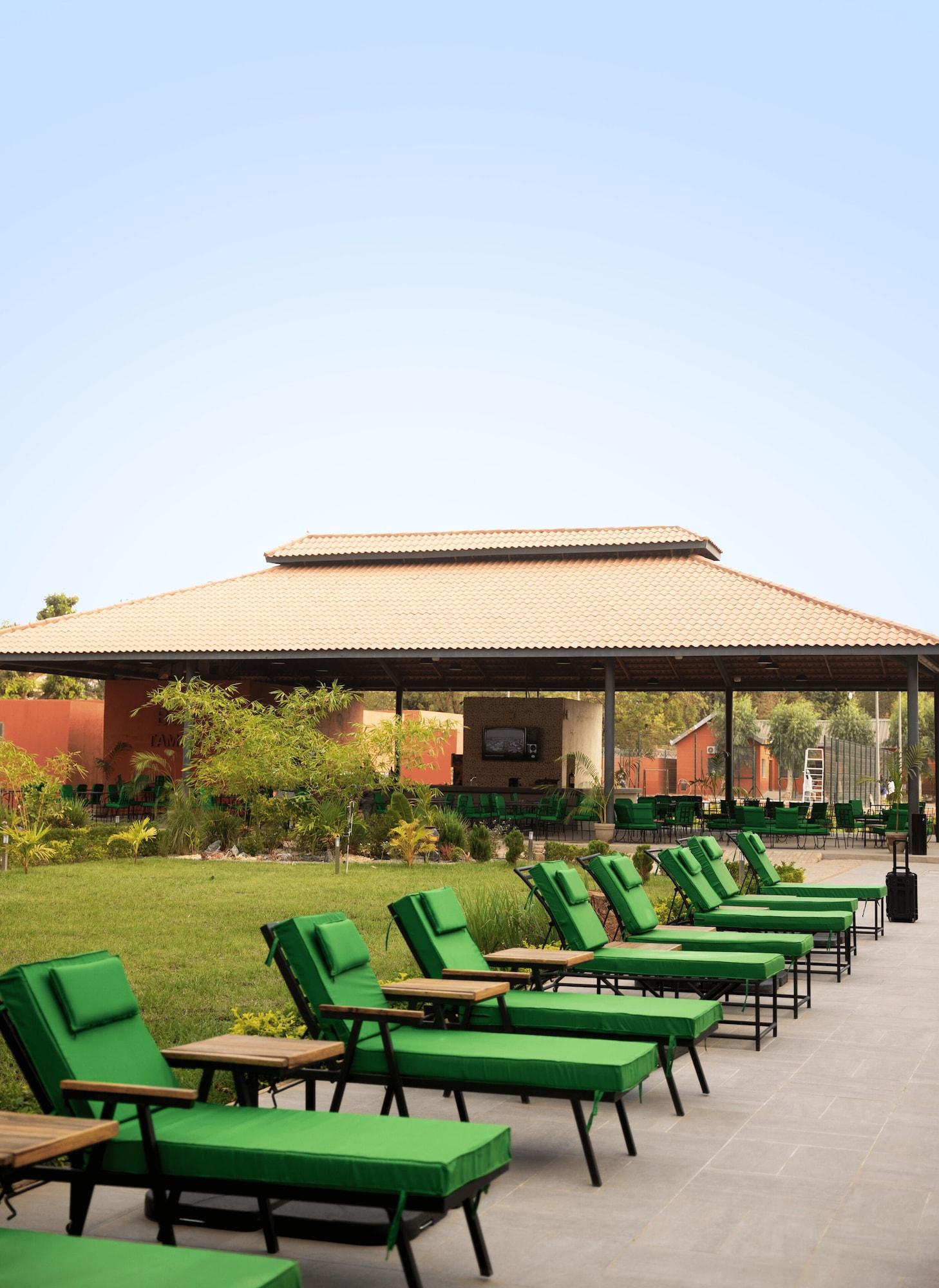 Vista Piscina Azalaï Hôtel Ouagadougou