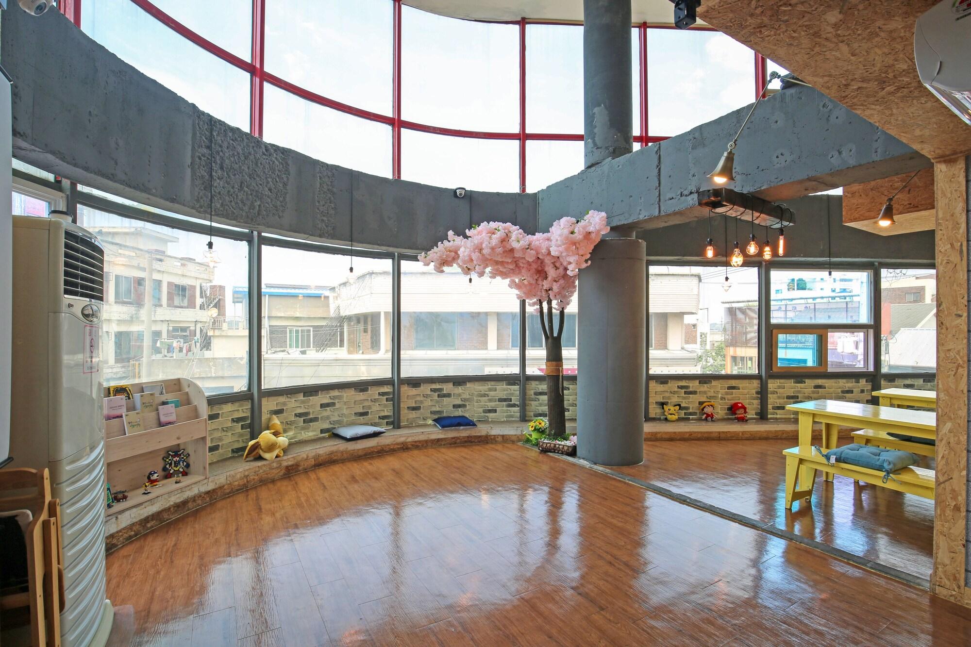 Varios Dashim Guest House