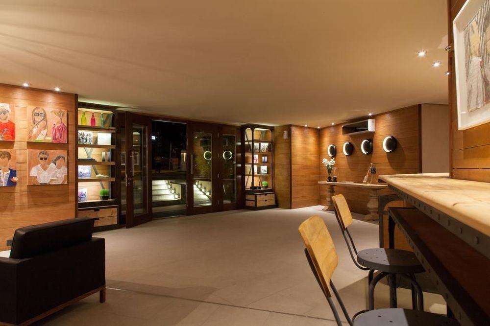 Vista Lobby 2122 Hotel Art Design