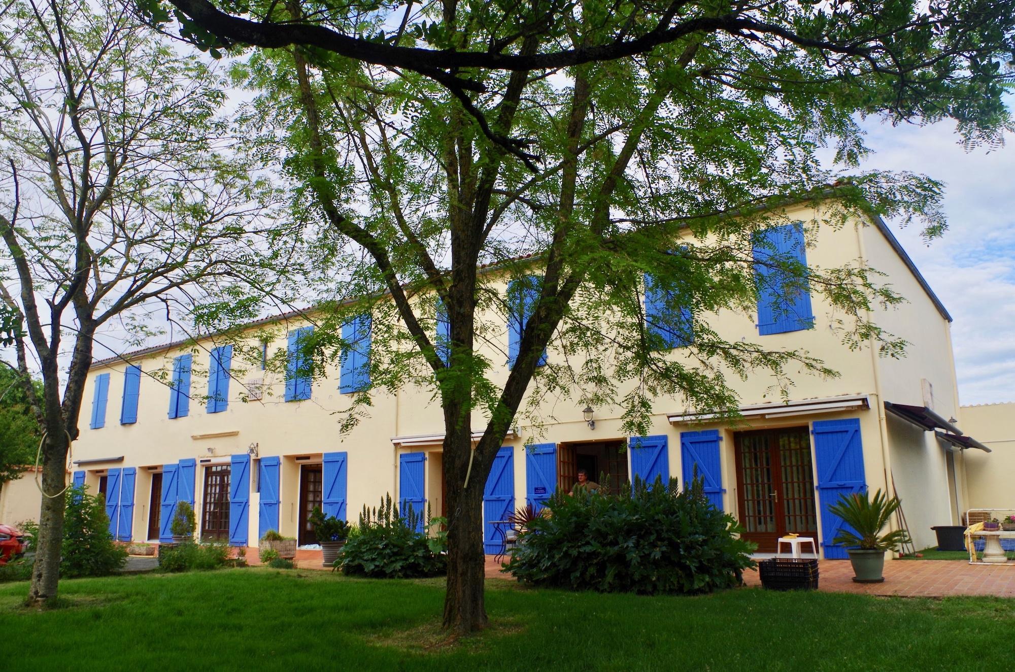 Vista Exterior Les Trois Cèdres