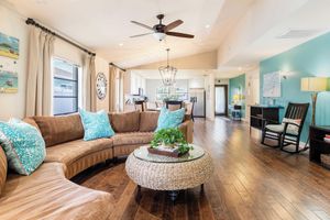 Alquiler Vacacional - Private Pool + Sunroom Beach Escape at Manatee