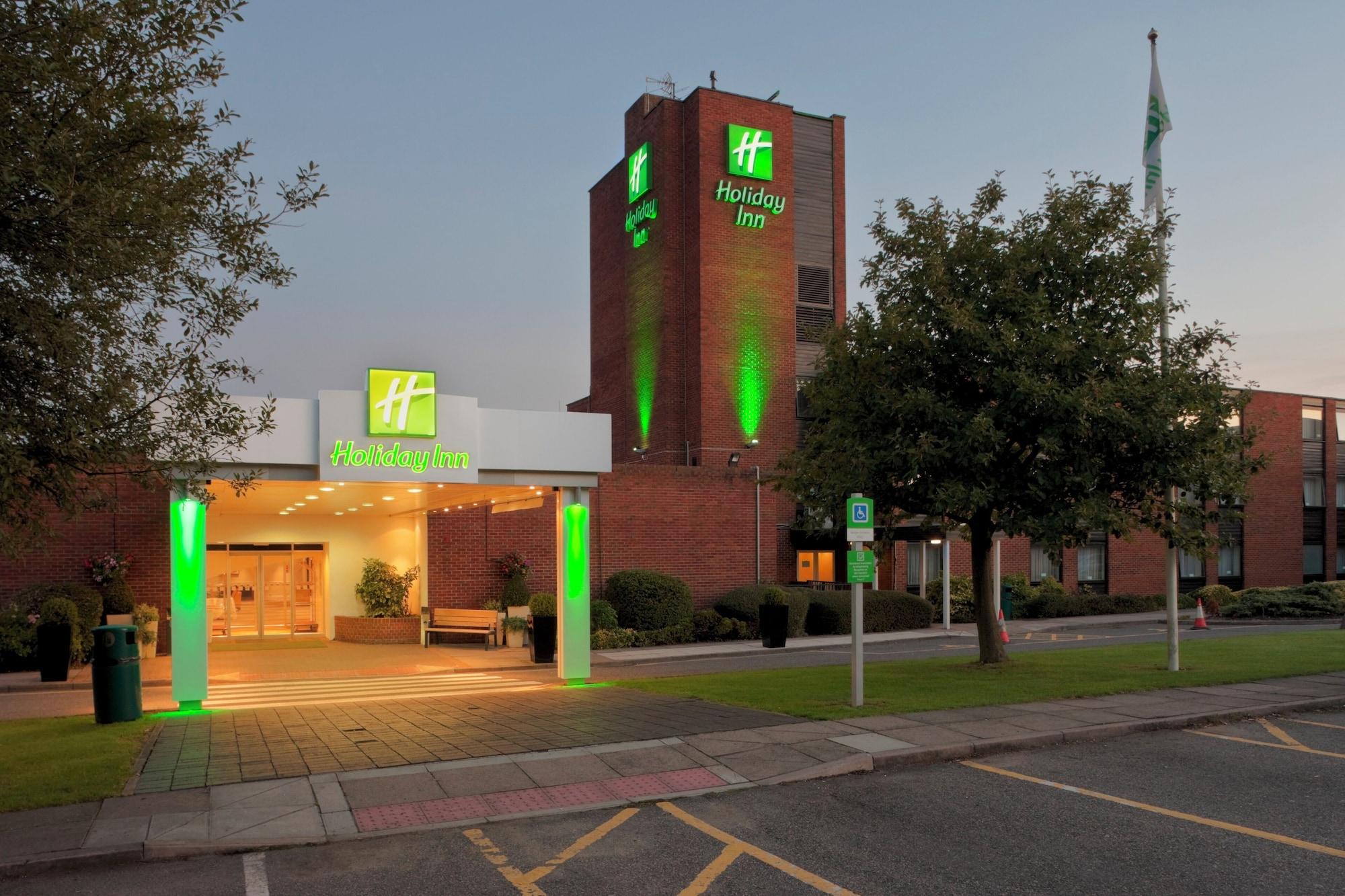 Vista Exterior Holiday Inn Brentwood M25, Jct. 28 by IHG