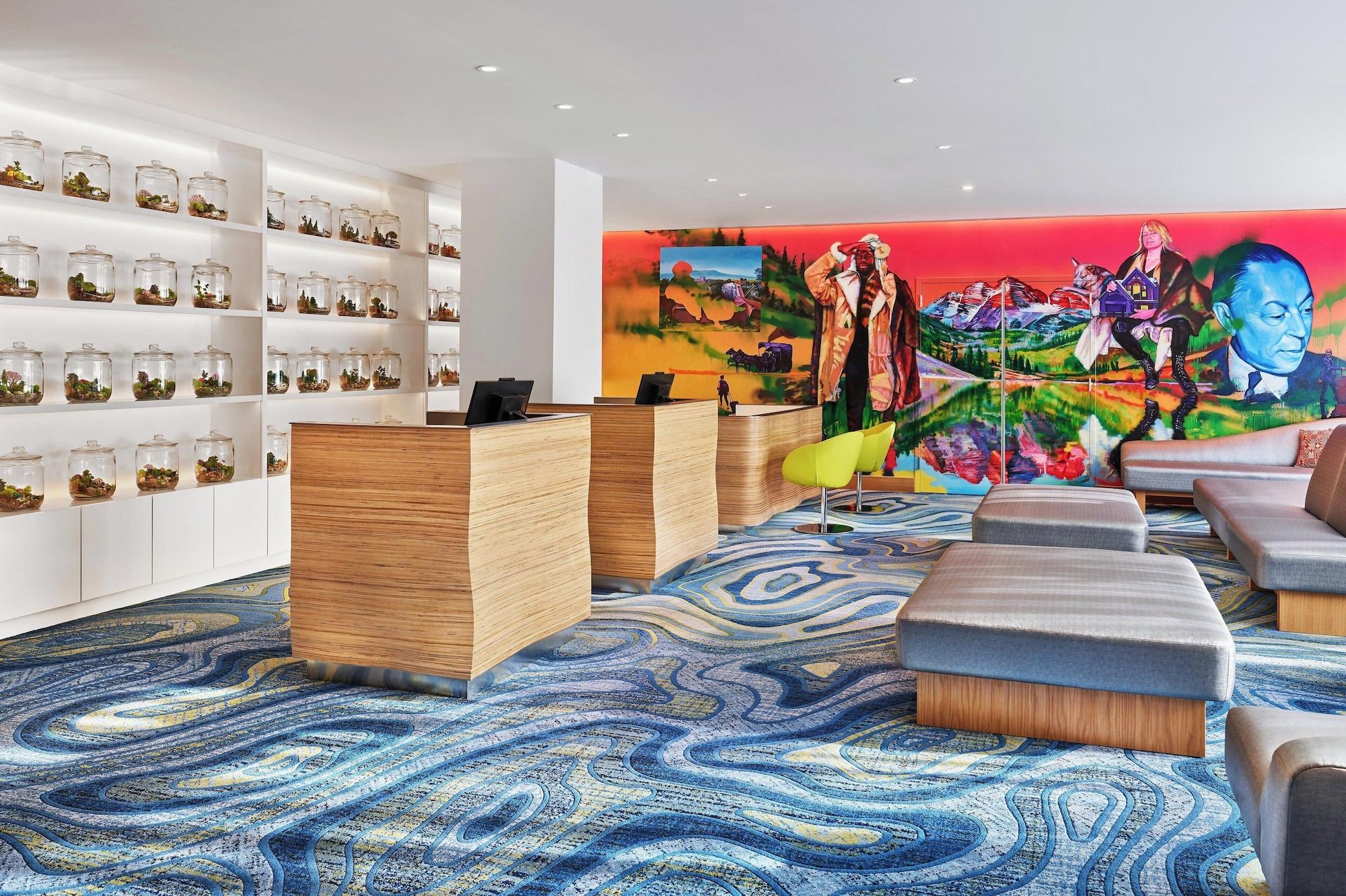 Vista Lobby W Aspen