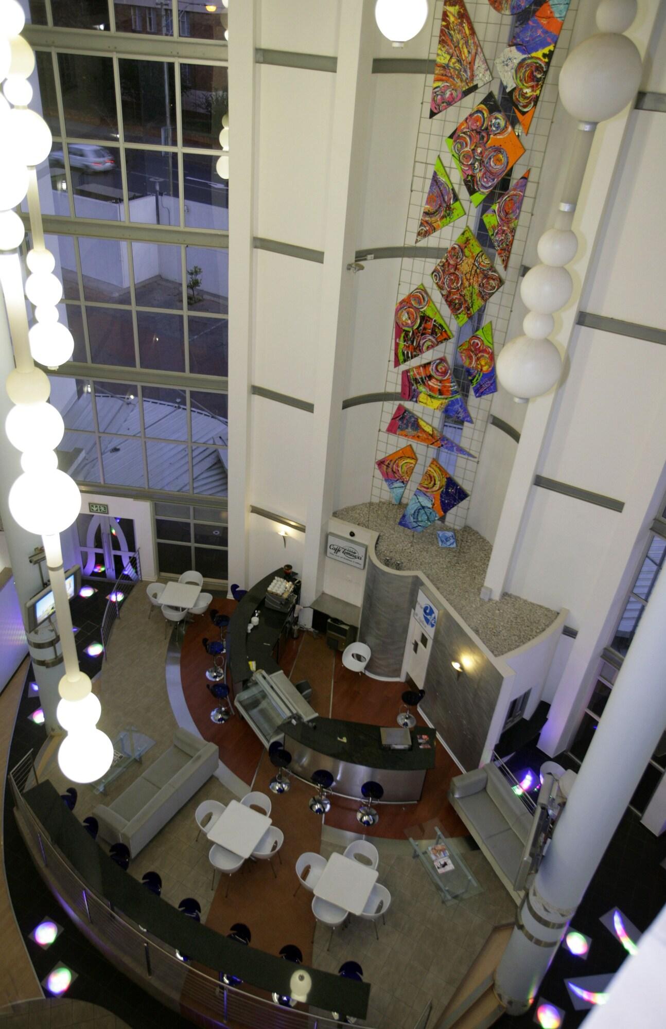 Vista Lobby Urban Hip Hotels - Splice Riviera