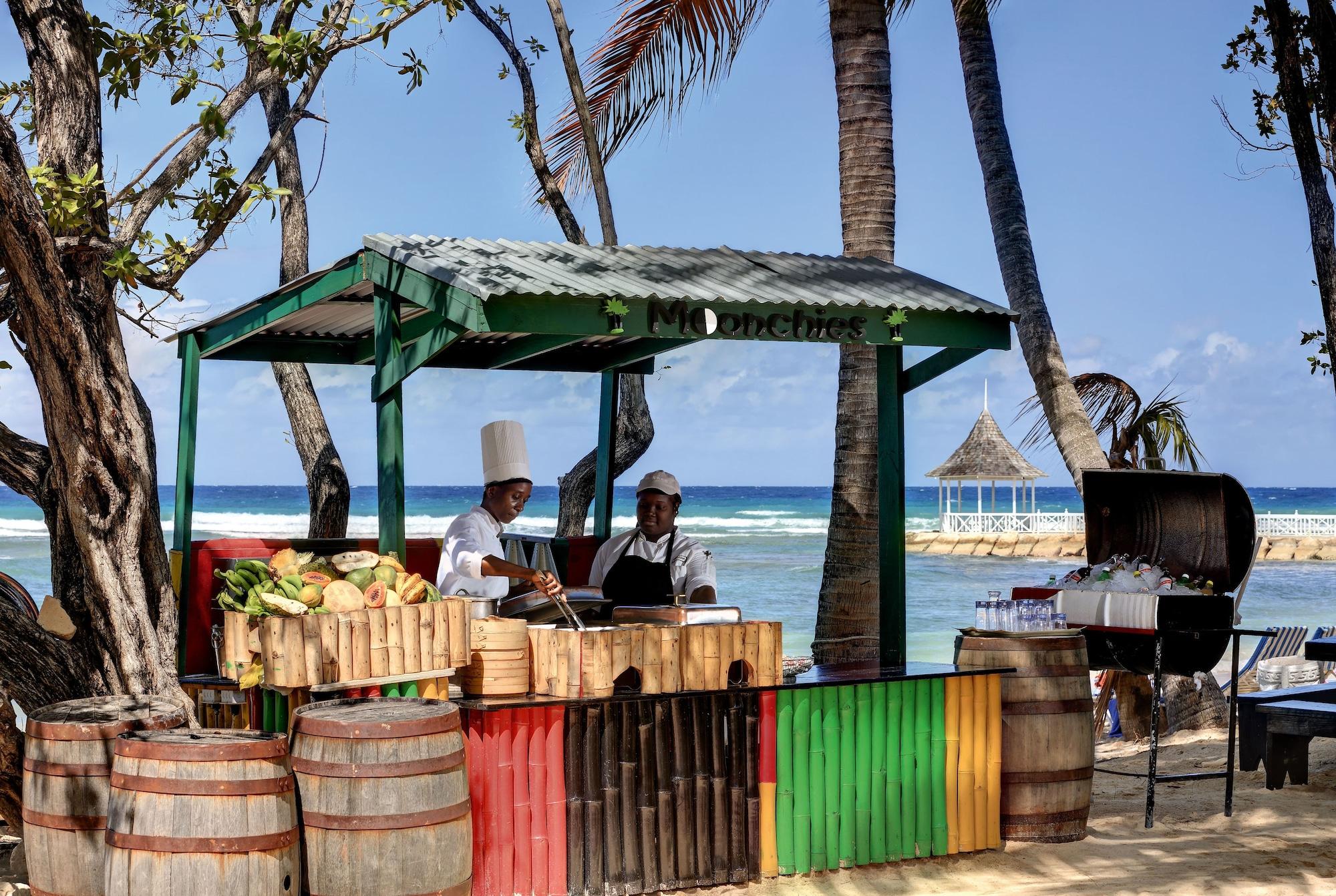 Restaurant Rose Hall Villas By Half Moon
