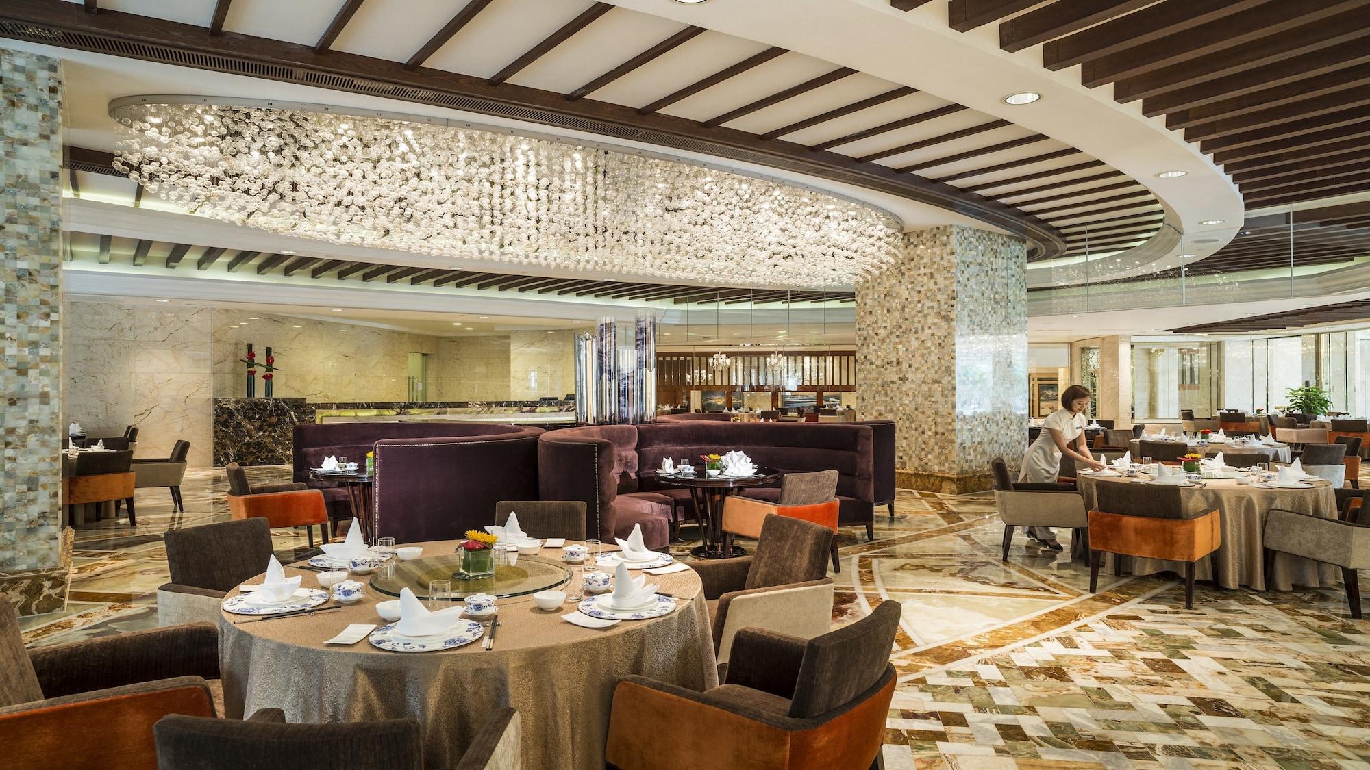 Restaurant InterContinental Chengdu Global Center by IHG