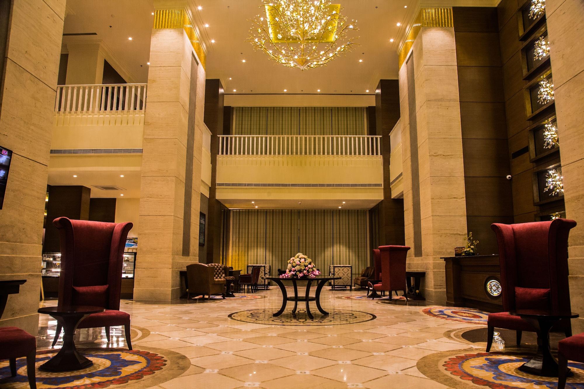 Vista Lobby Sheraton Grand Palace Indore