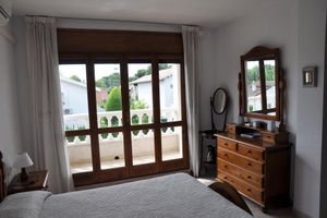 Alquiler Vacacional - House in Roda de Berà, with private pool and tennis court!