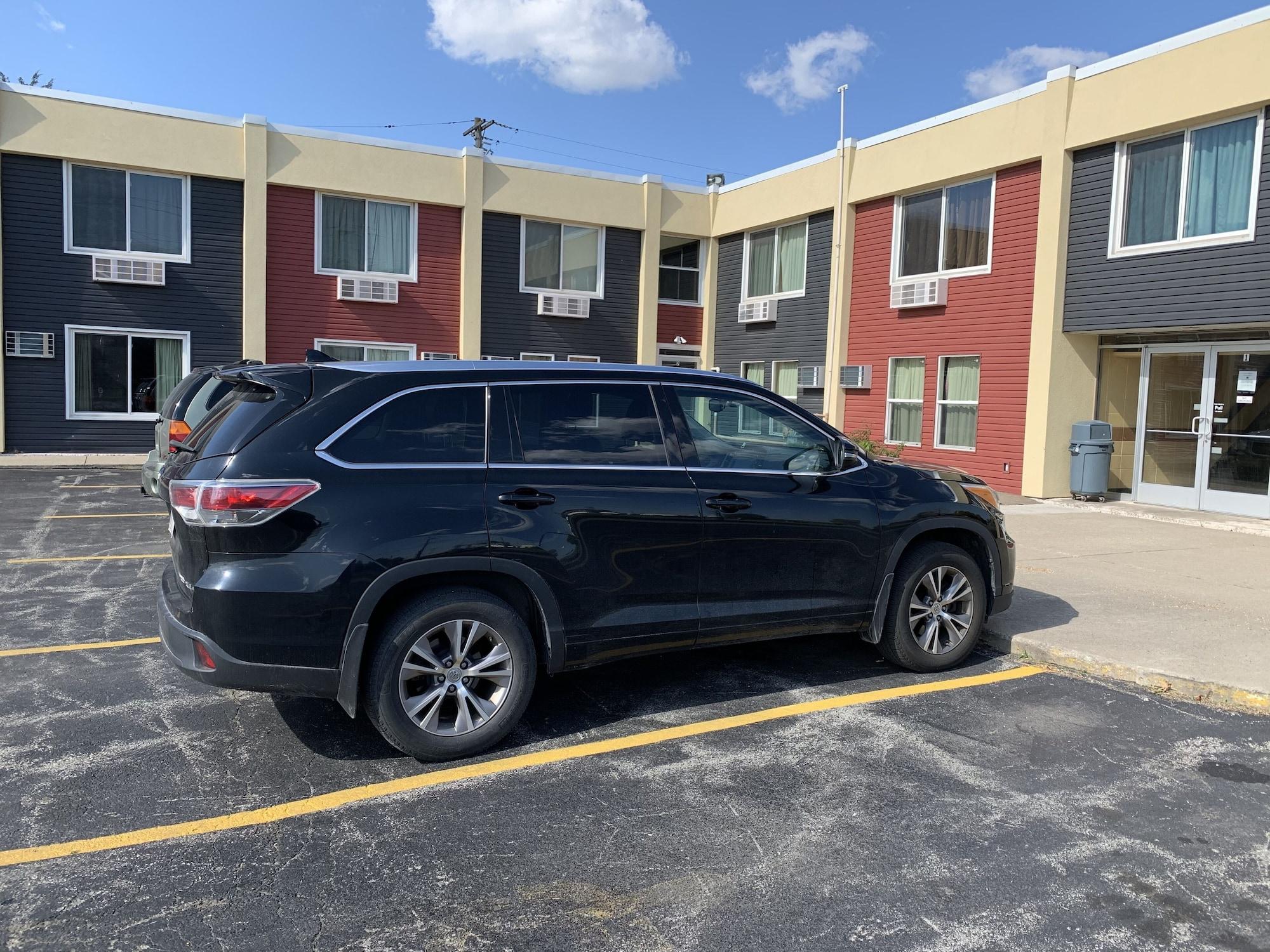 Varios Economy Inn
