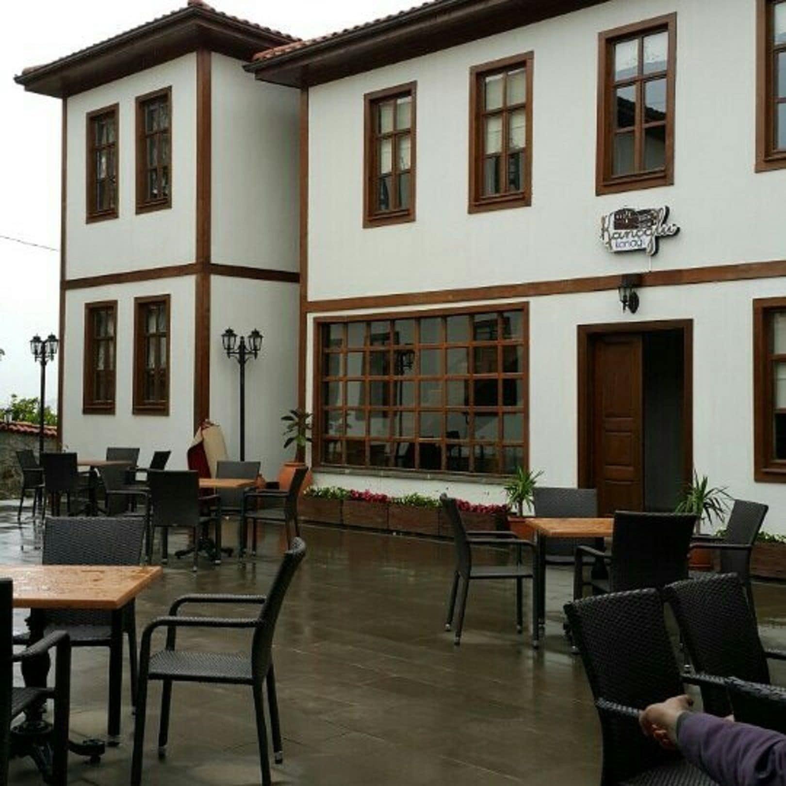 Vista Exterior Kanoglu Konagi