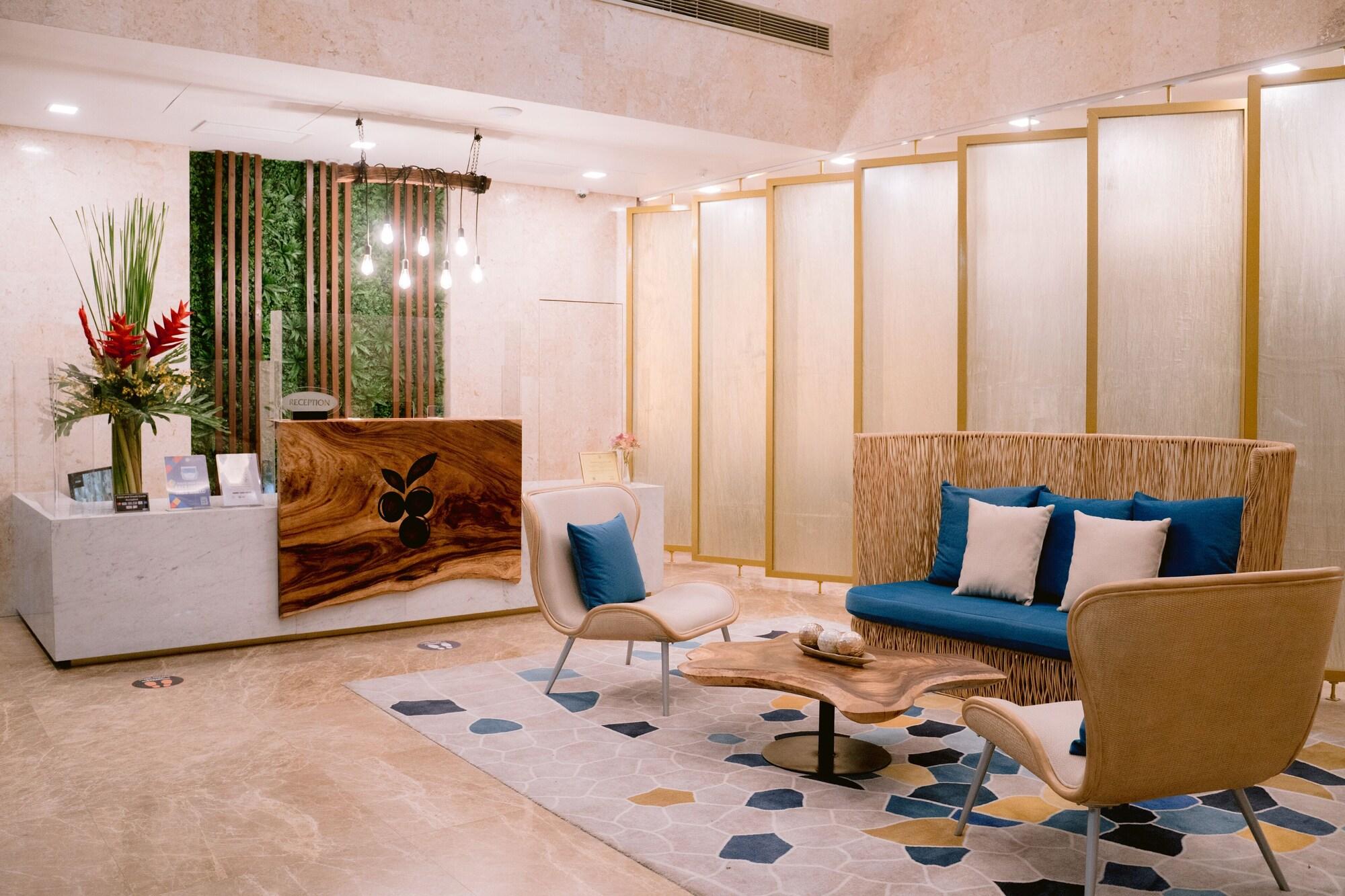 Varios Goldberry Suites and Hotel Cebu