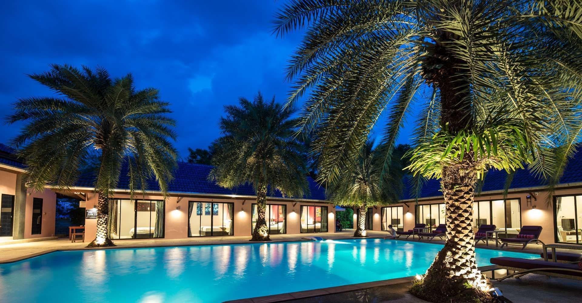 Varios Ma Maison Phuket
