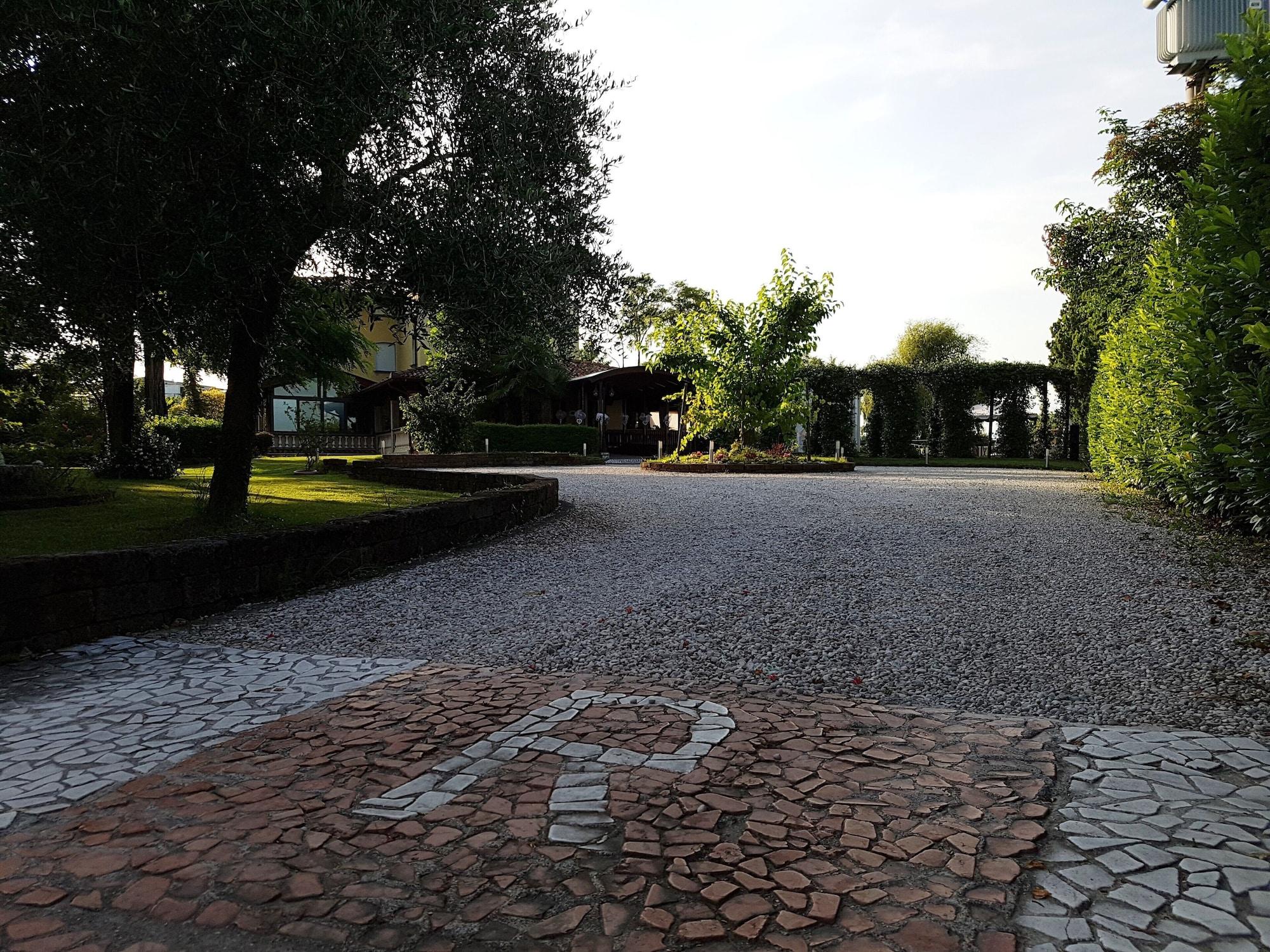 Varios VILLA RIVIERA