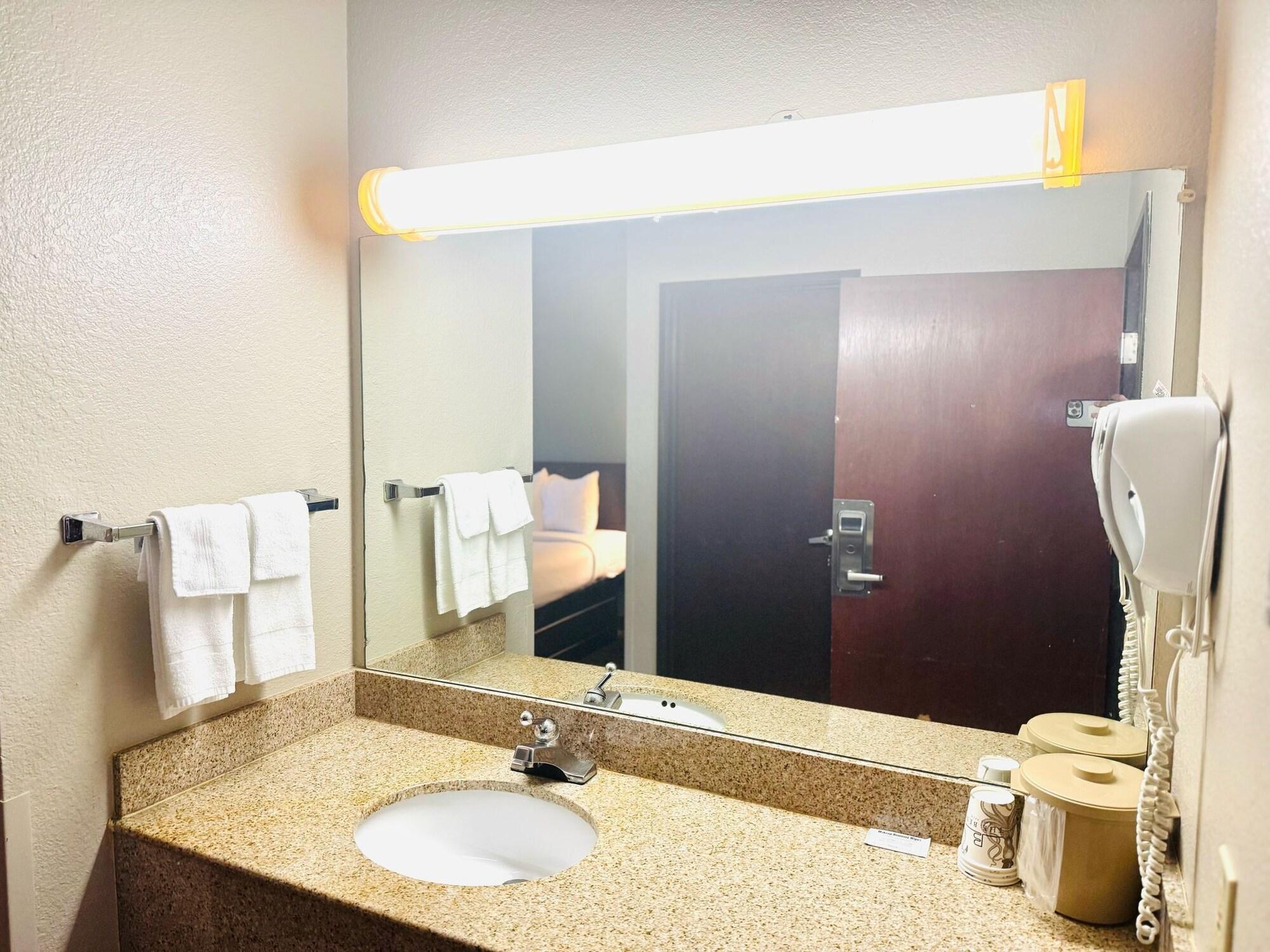 Equipamiento de Habitación Baymont Inn & Suites by Wyndham Lincoln NE