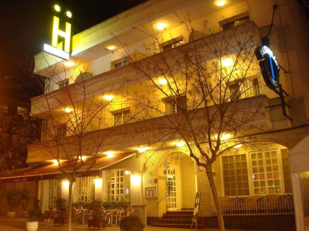 Varios Hotel Llansola