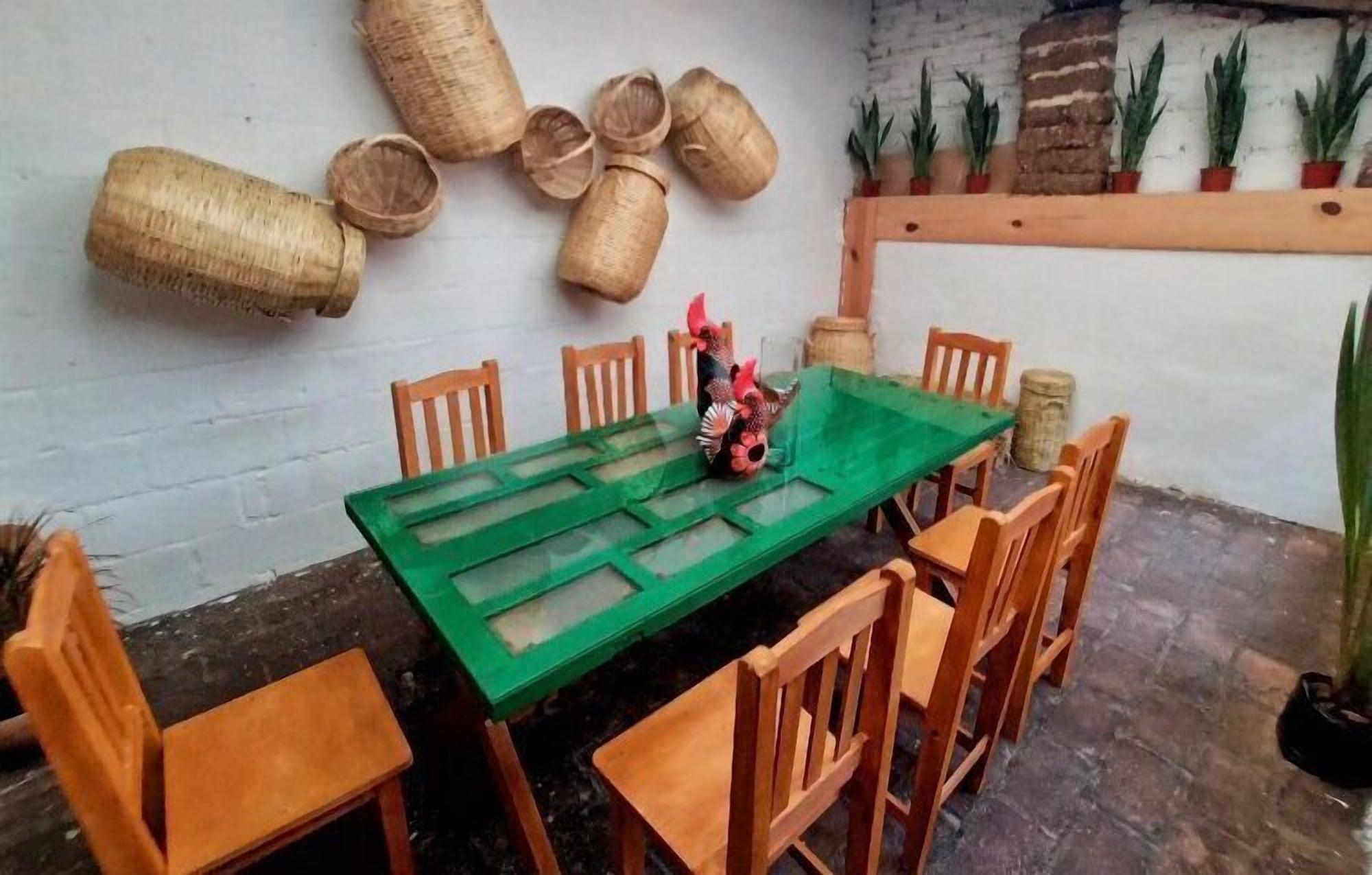 Equipamiento de Habitación HOSTAL GAYNERO