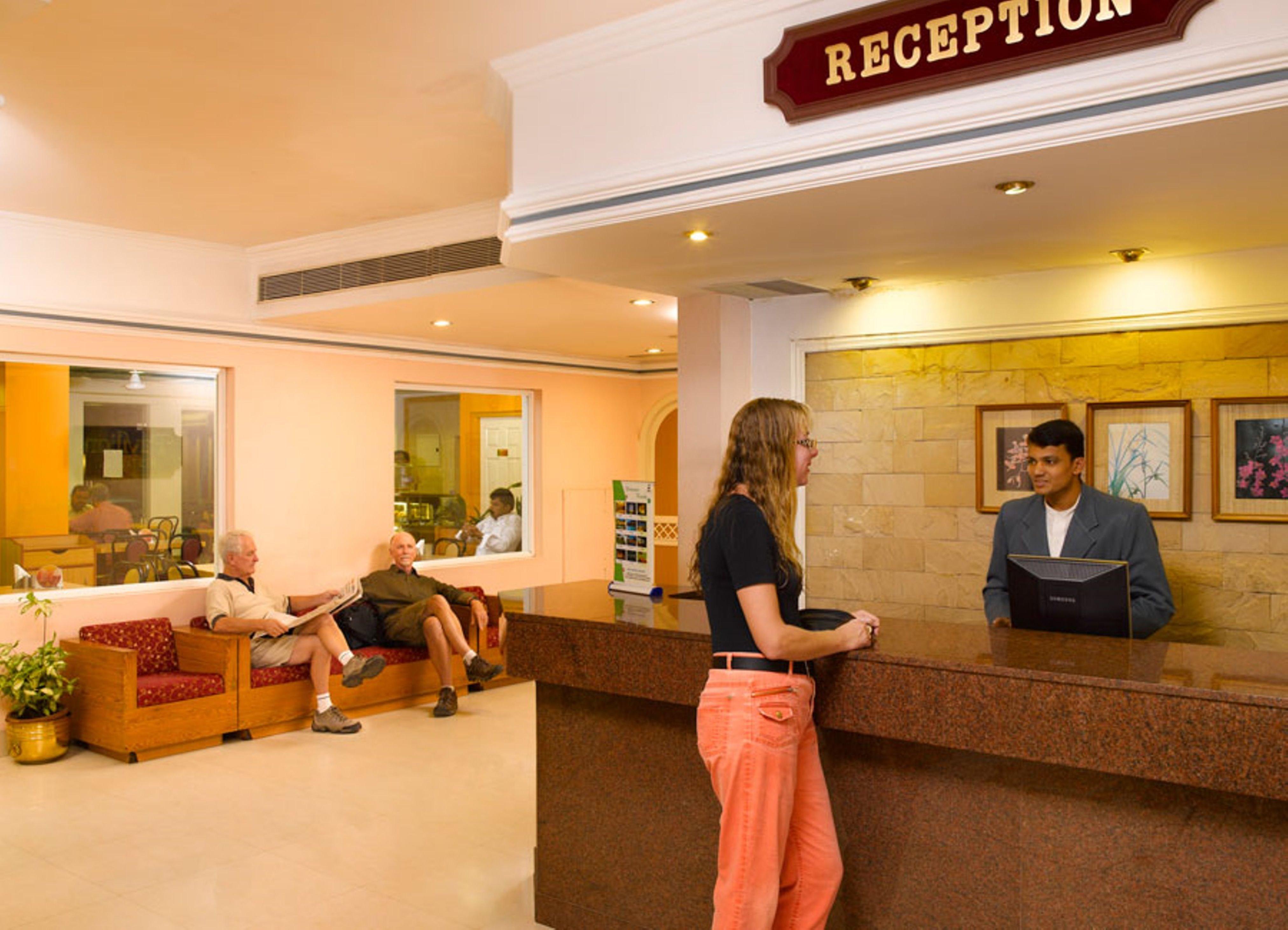 Vista Lobby Abad Fort