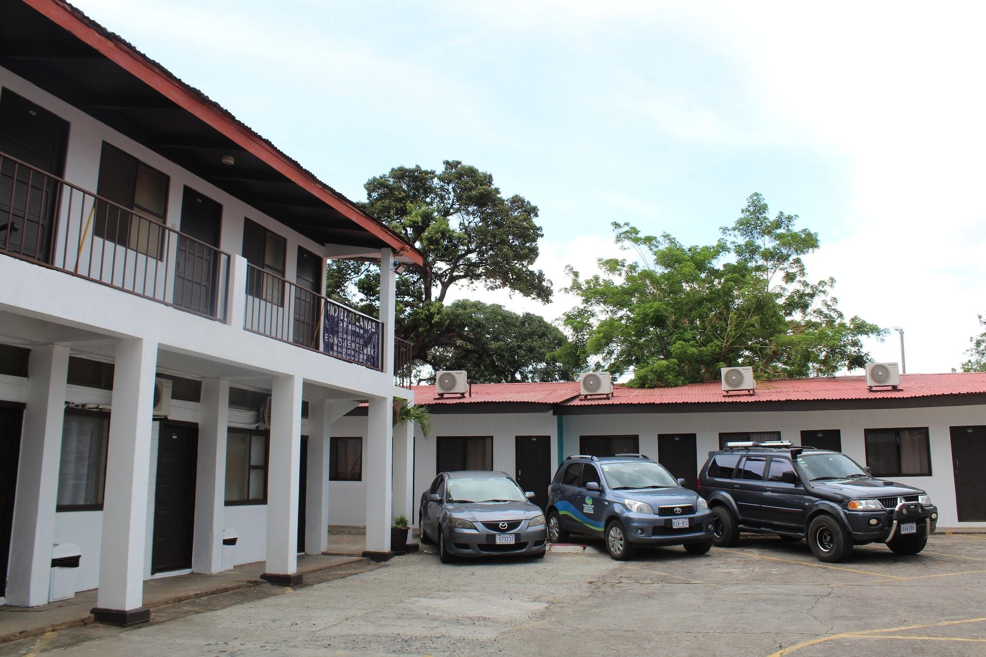 Vista Exterior Hotel Cañas