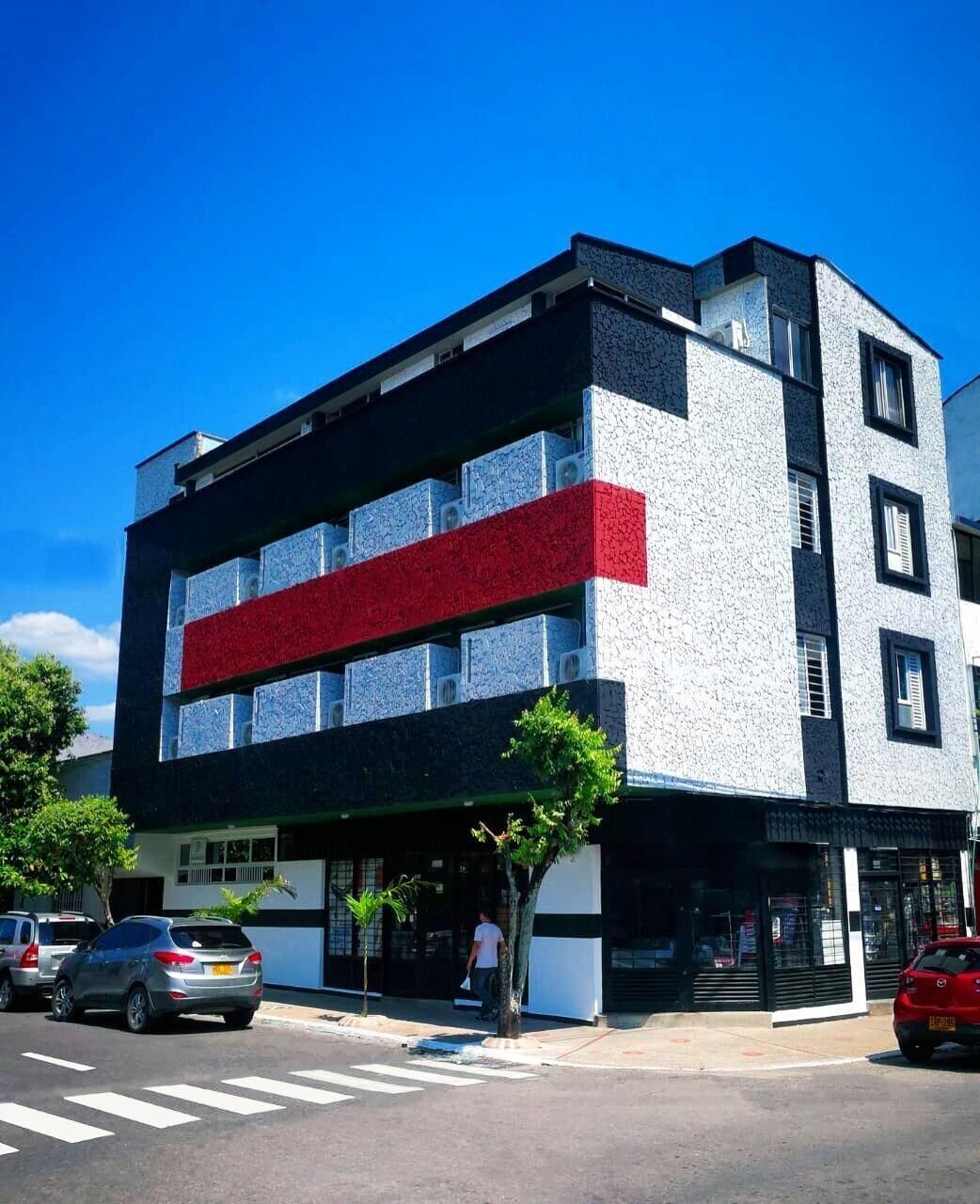 Varios K12 Hotel