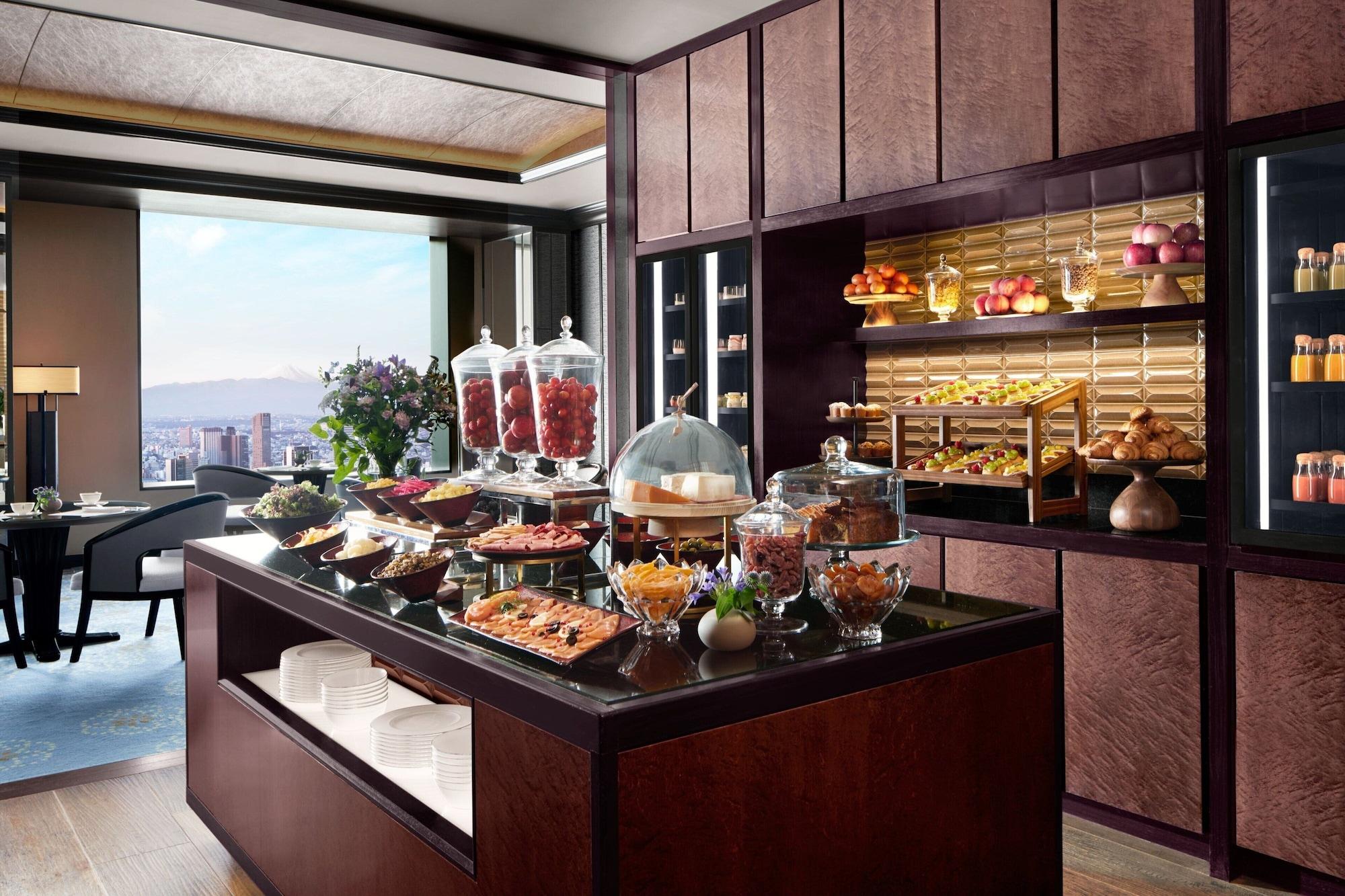Restaurant The Ritz-Carlton, Tokyo