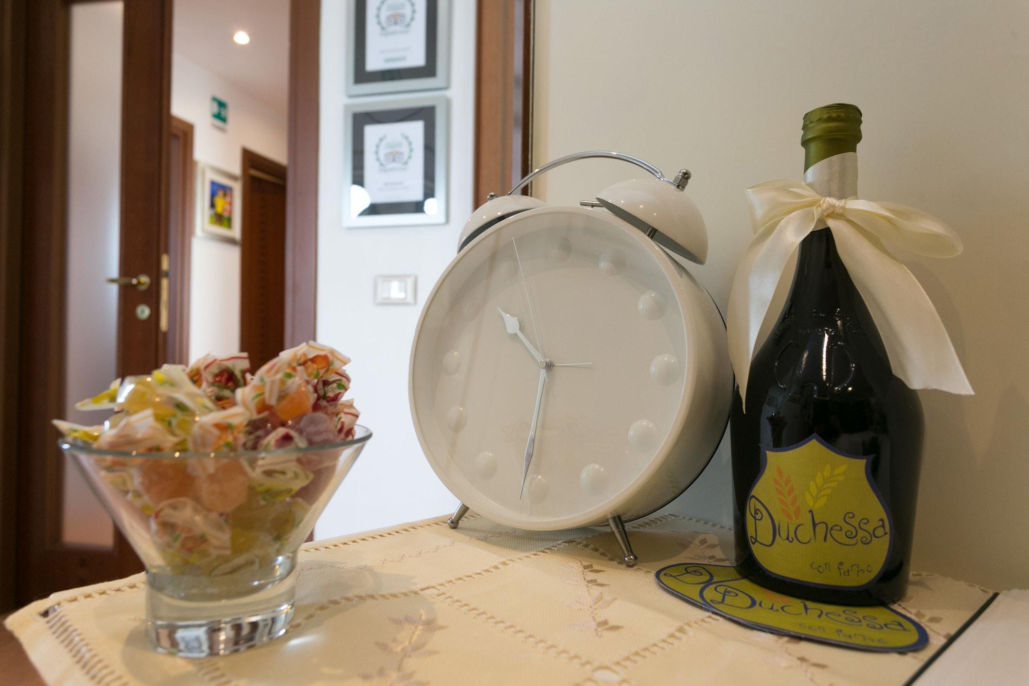 Vista Lobby La Duchessa A Roma