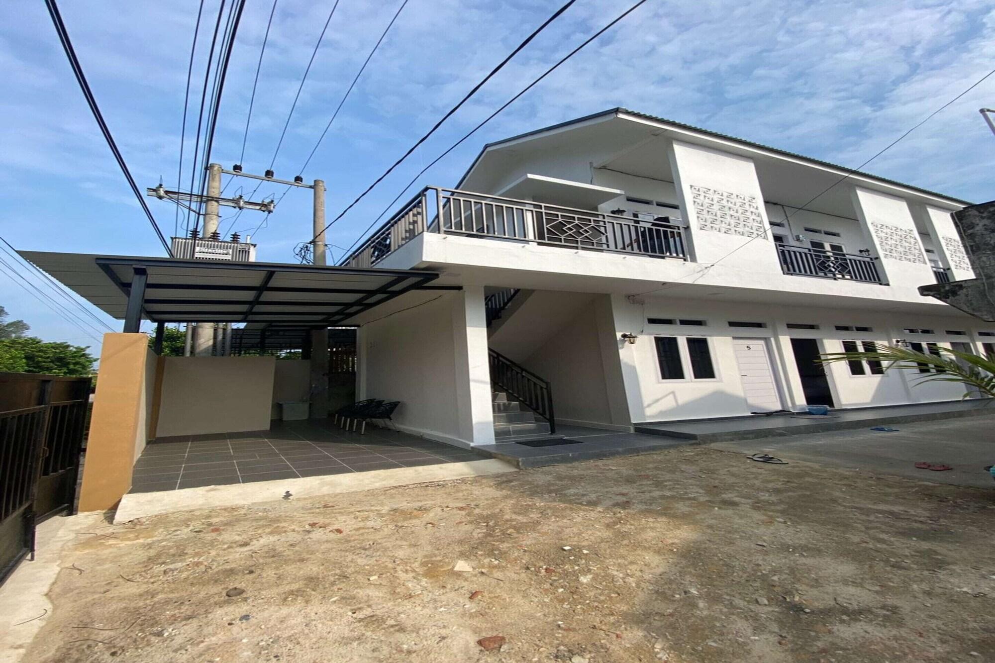 Varios OYO 93126 Nrc White House