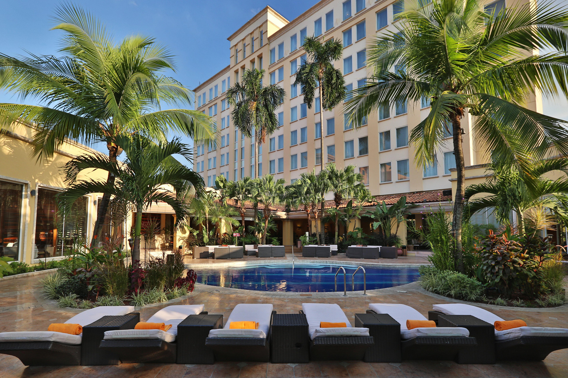 Vista Exterior InterContinental Real San Pedro Sula by IHG