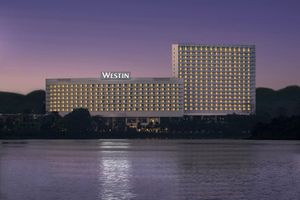 Alojamiento - The Westin Mumbai Powai Lake