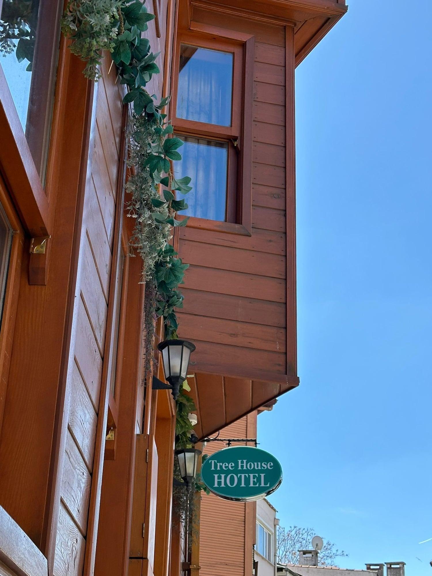 Vista Exterior Tree house hotel