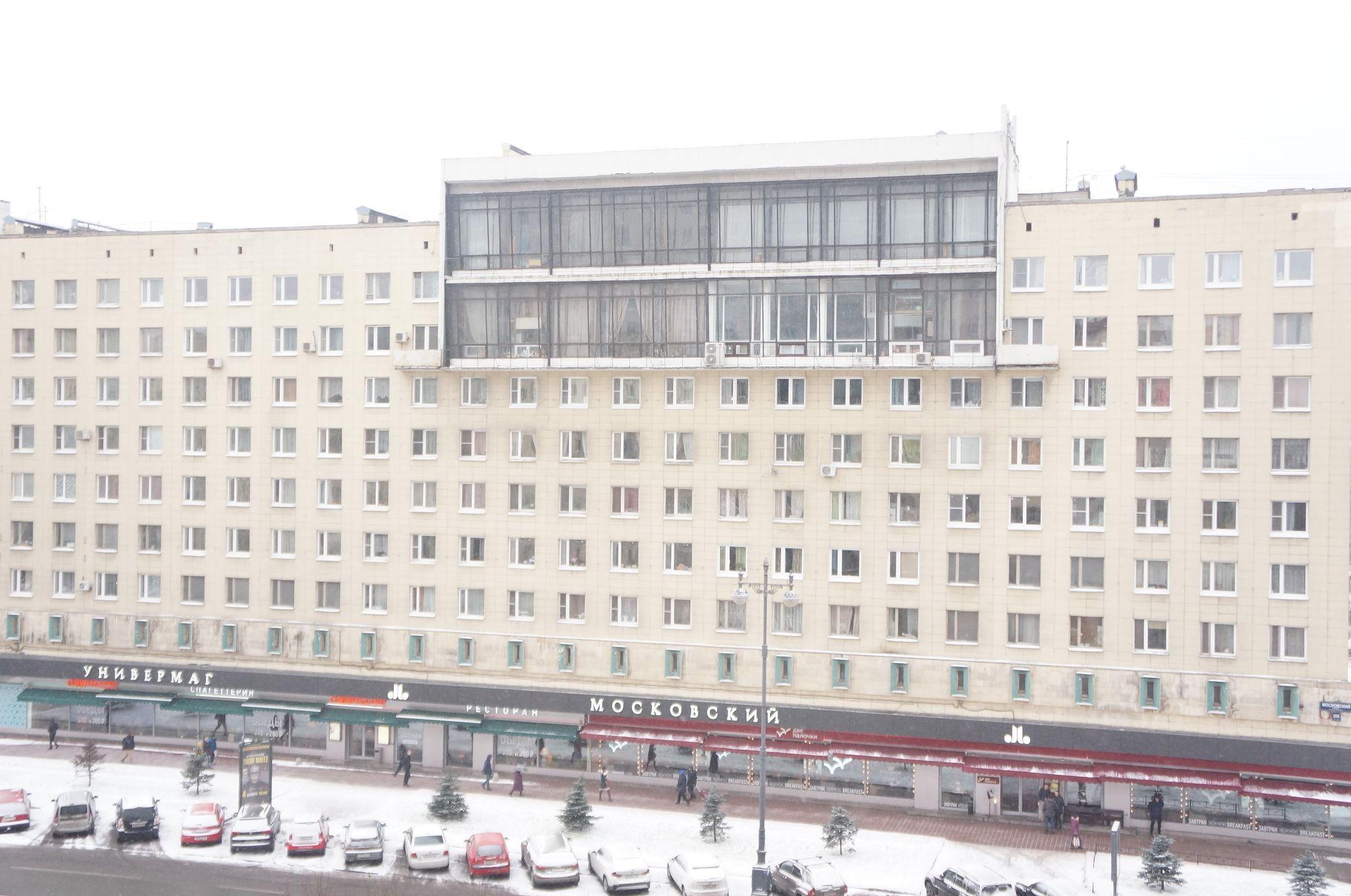 Comodidades del Alojamiento Apartment RF88 with Jacuzzi on Moskovsky 220