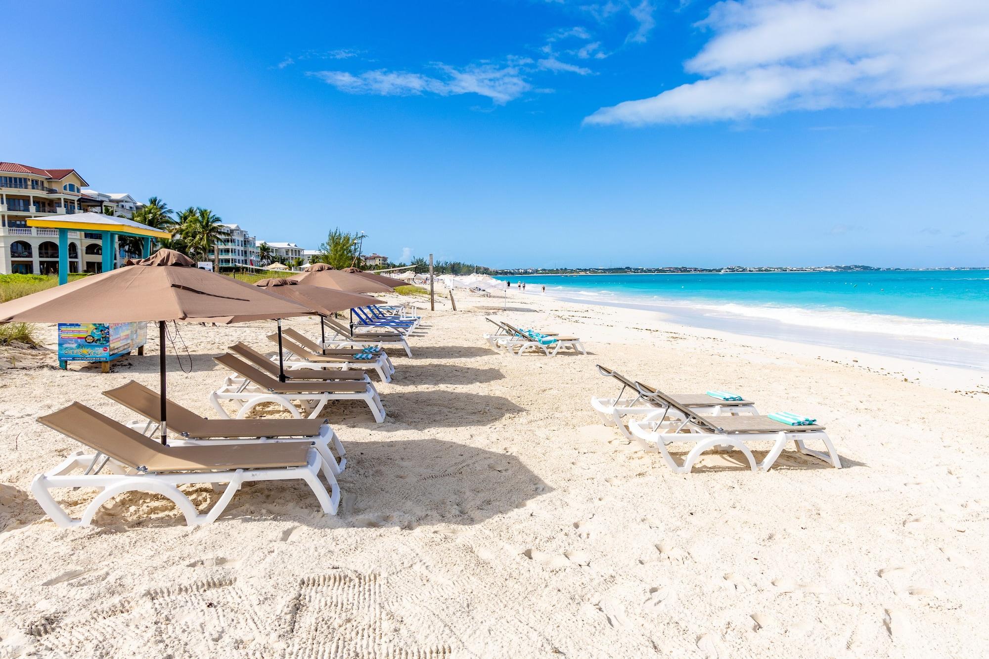 Playa Seascape Grace Bay Hotel & Townhome Villas