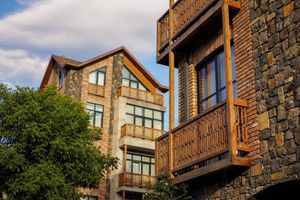 Alojamiento - Dilijani Tun