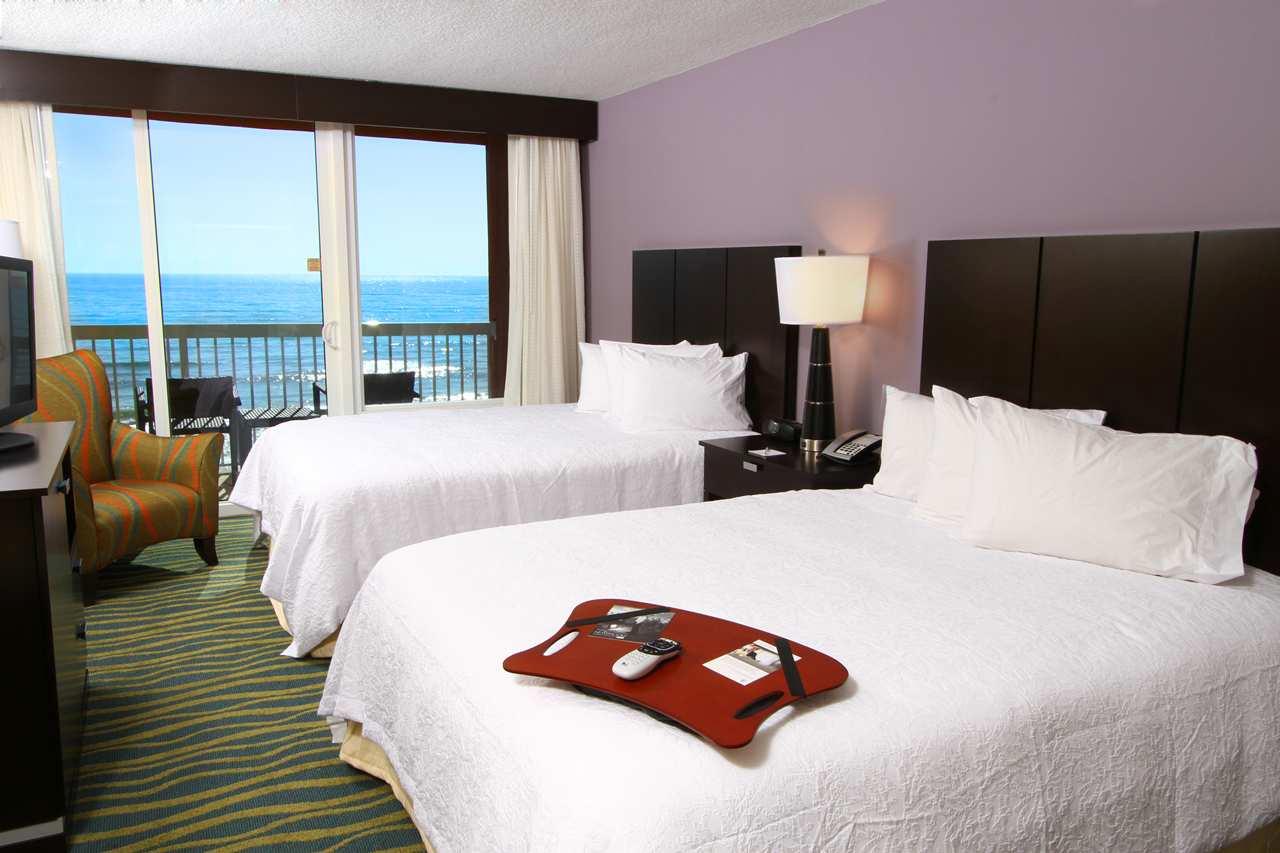 Guest room Hampton Inn Daytona Beach/Beachfront