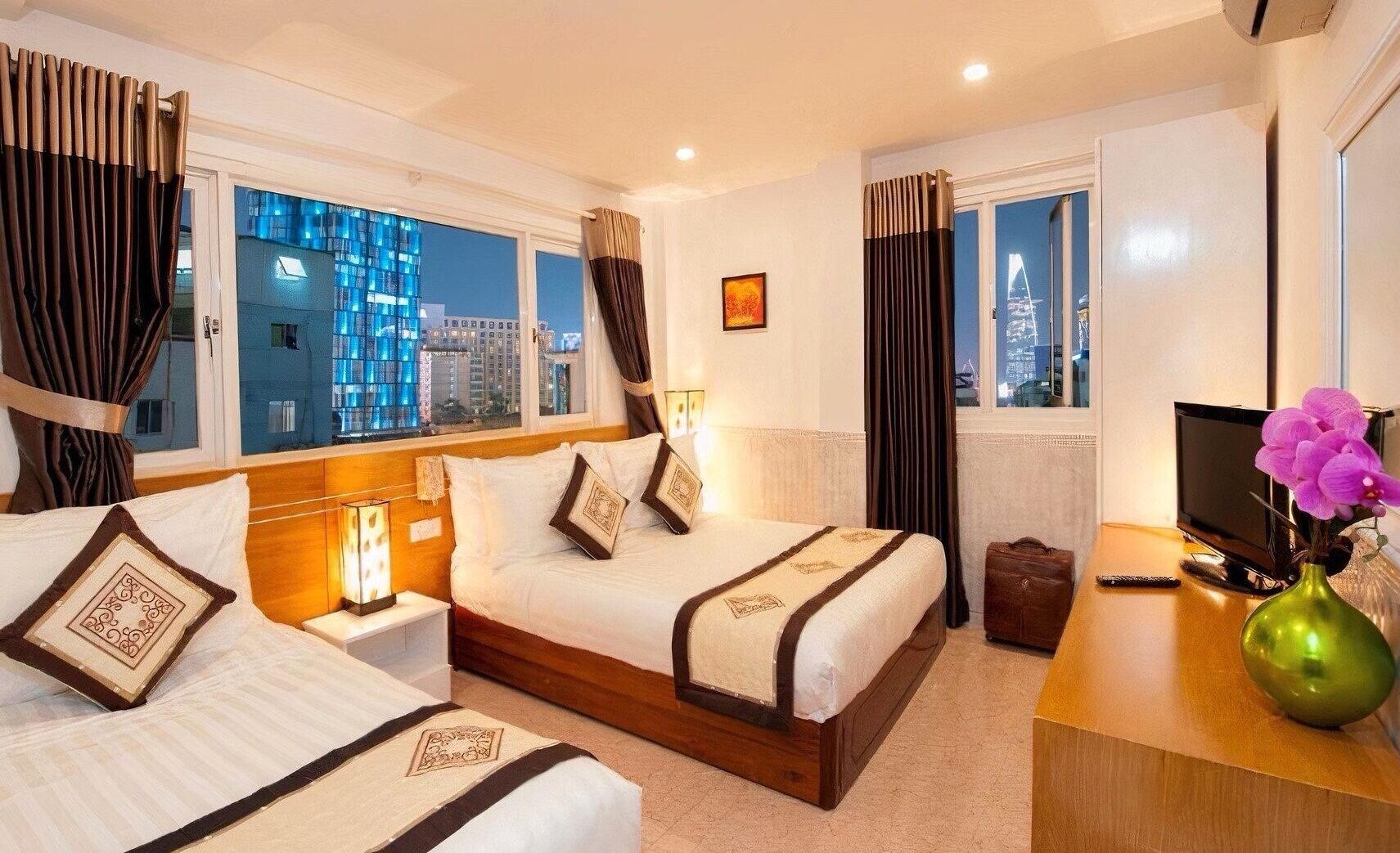 Varios Felix Hotel