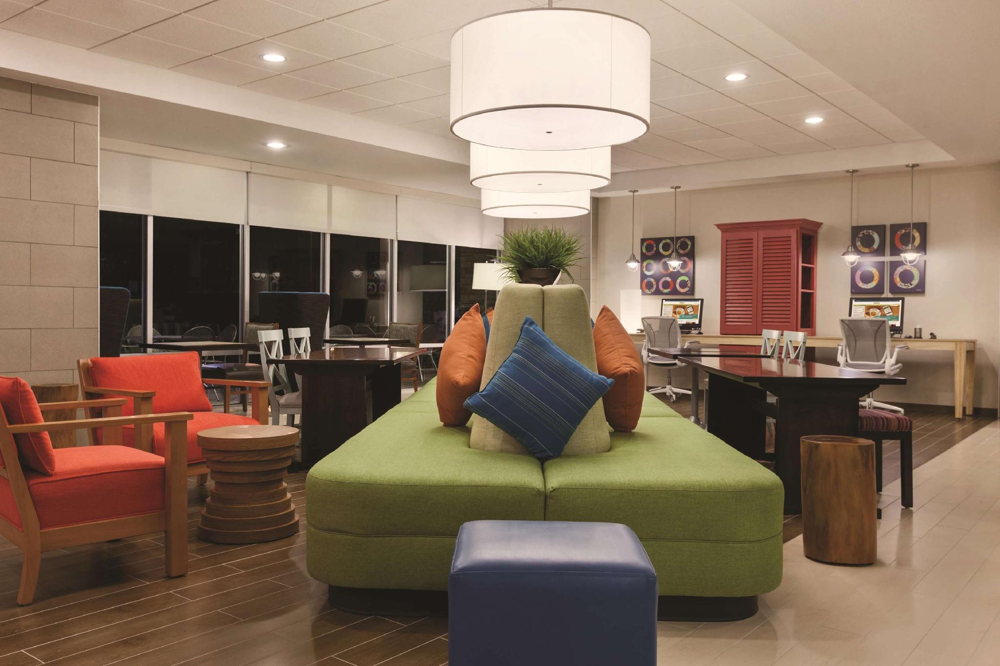 Vista Lobby Home2 Suites by Hilton College Station