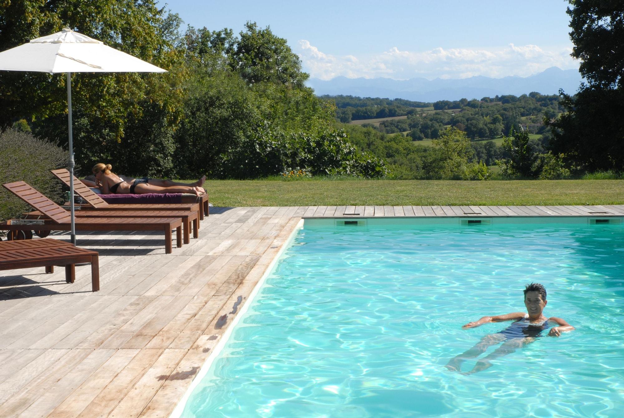 Vista Piscina La Maison de Bazugues