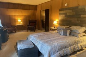 Alquiler Vacacional - Step back into time with this 1850's historic house