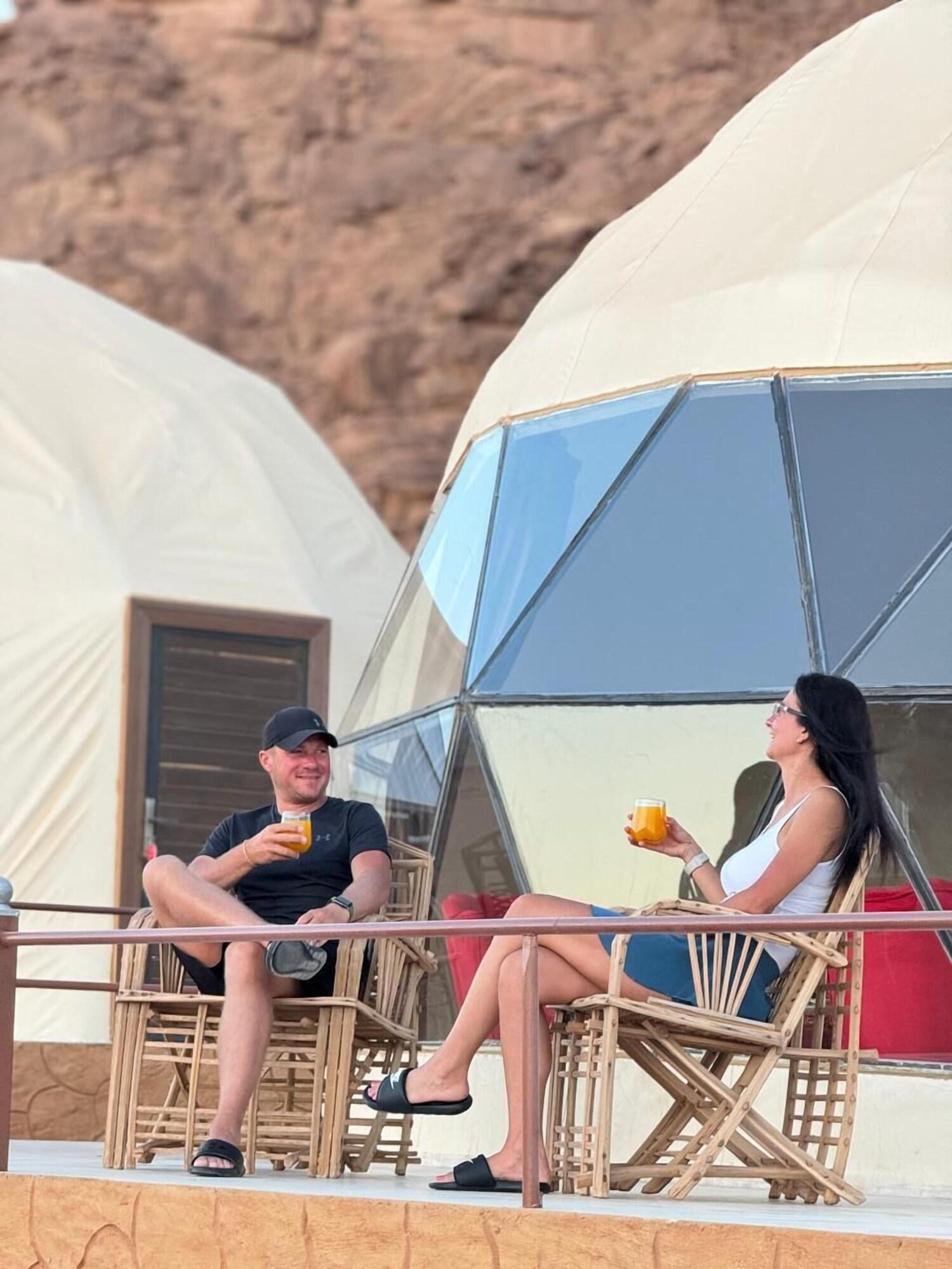 Varios Whispers of the Stars Luxury Camp