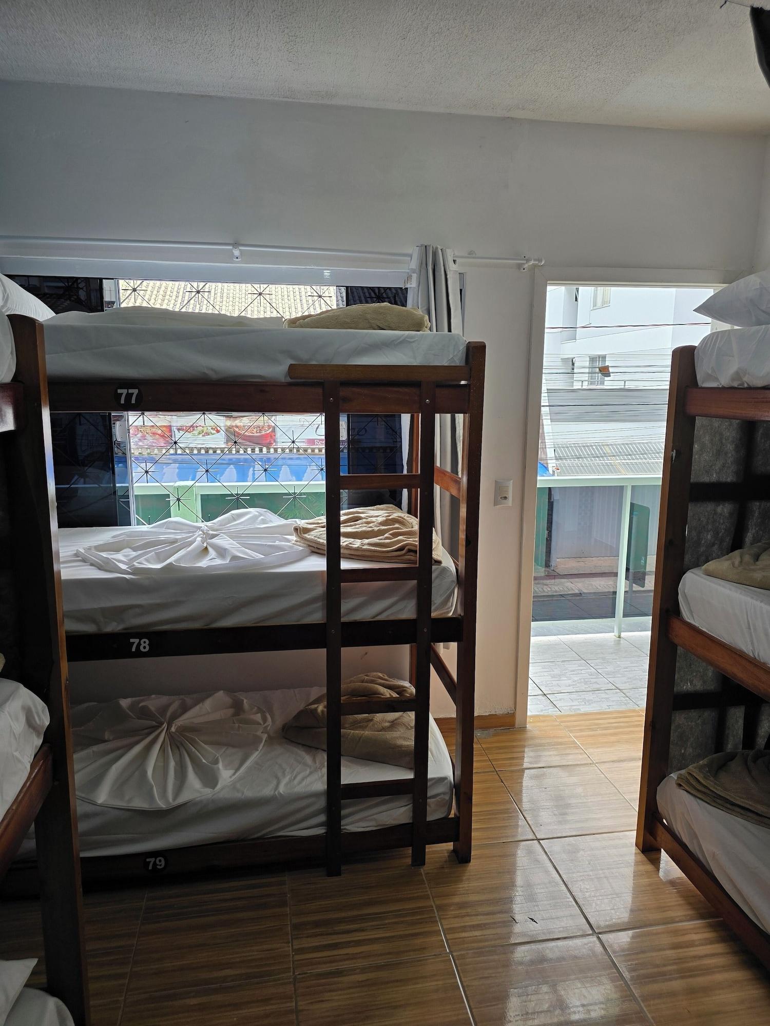 Varios Ô de casa hostel